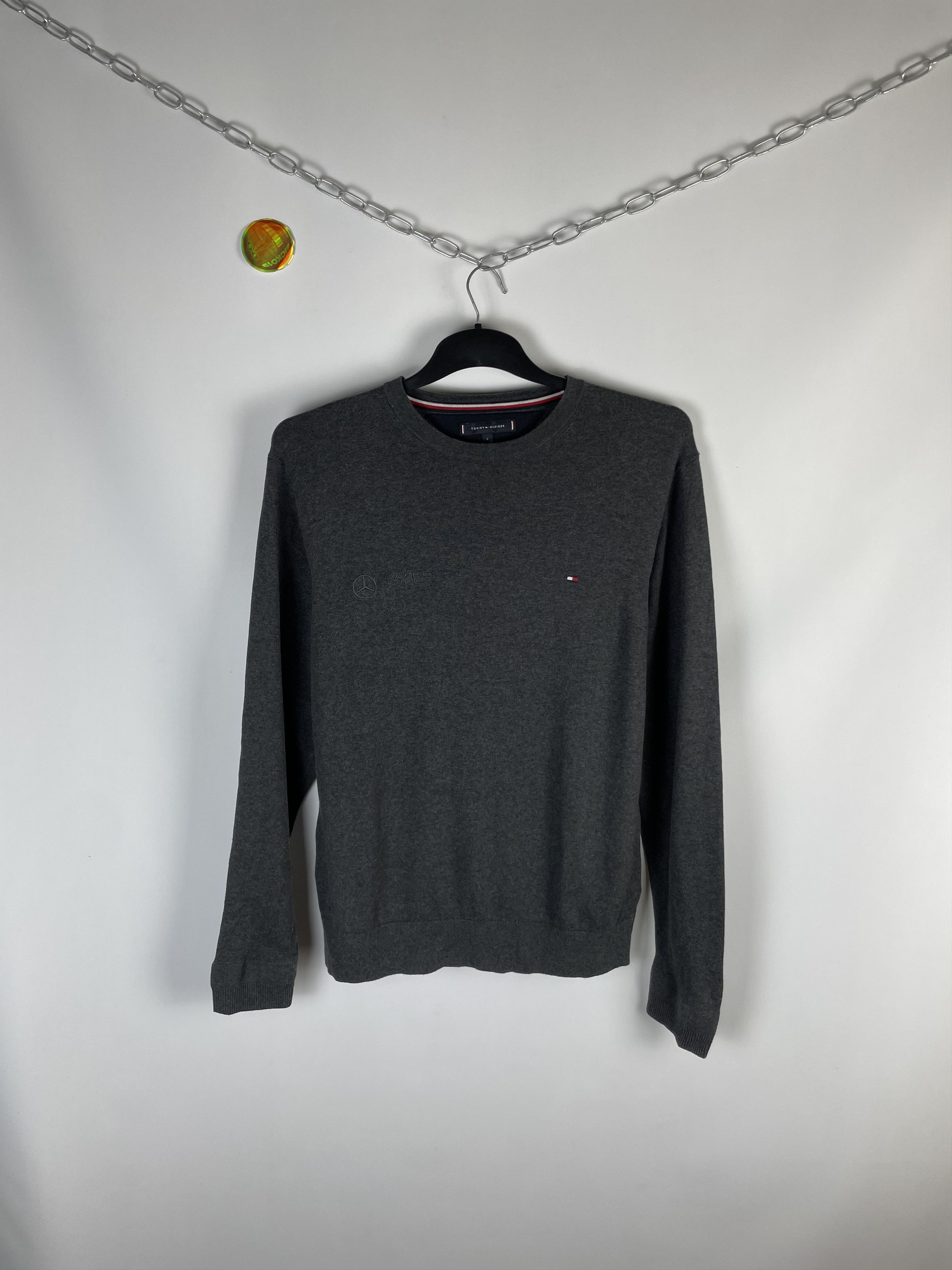 Tommy Hilfiger Vintage Tommy Hilfiger Sweater Size US L / EU 52-54 / 3 - 1 Thumbnail