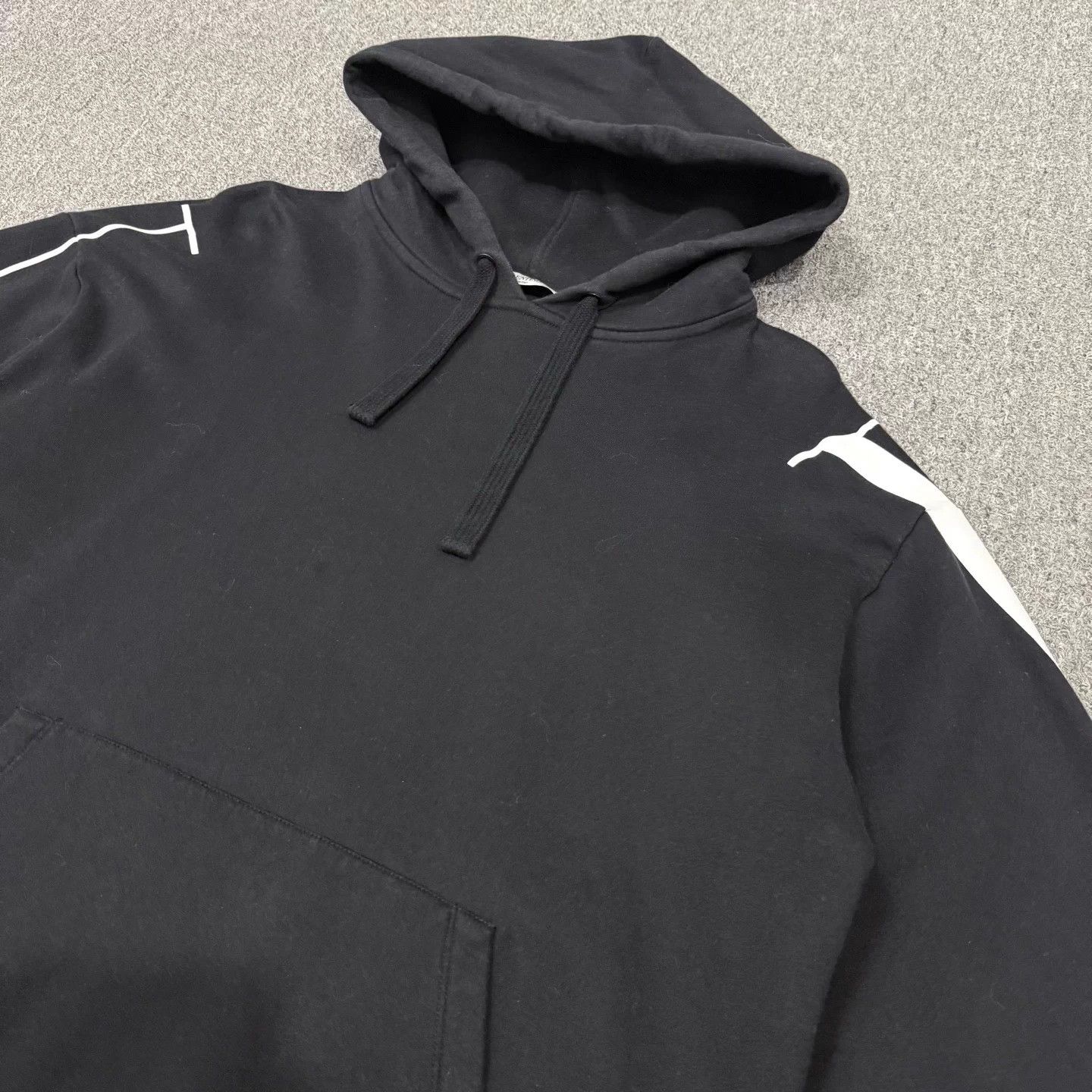 Valentino Valentino Black Logo Print Hoodie L 95 New Size US L / EU 52-54 / 3 - 3 Thumbnail