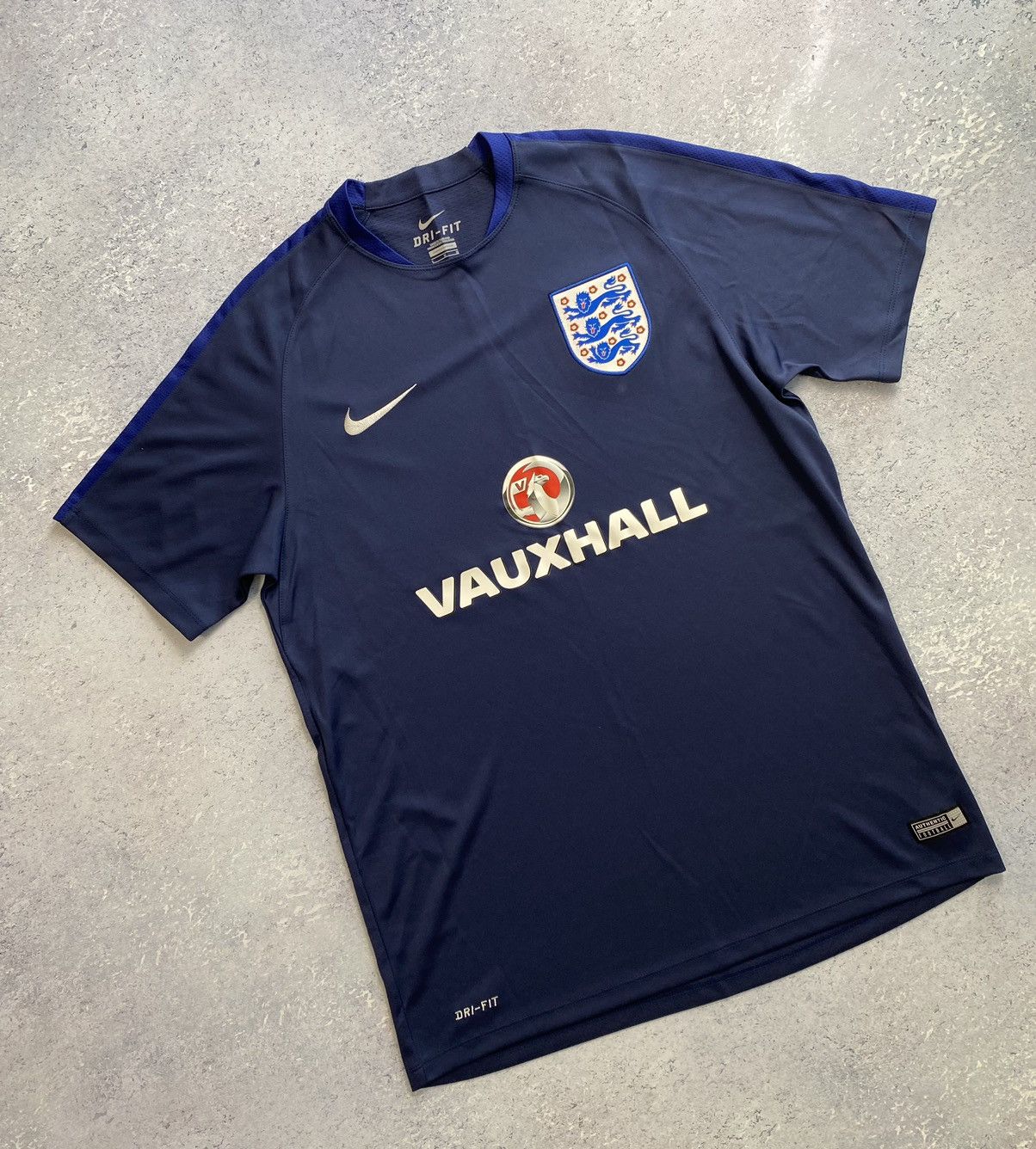 Nike ENGLAND 2016 2017 FOOTBALL SHIRT SOCCER JERSEY NIKE Size US L / EU 52-54 / 3 - 3 Thumbnail