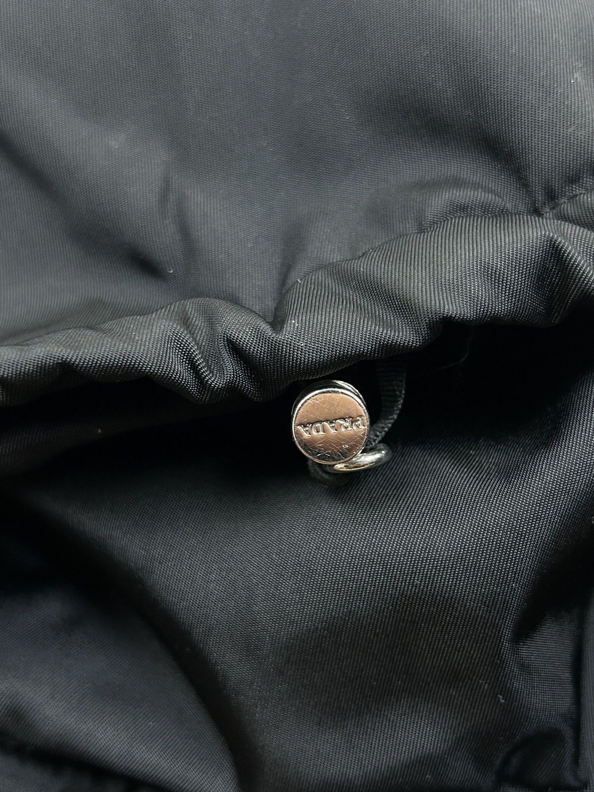 Prada Prada Re-Nylon Cropped Down Bomber Jacket Black 52 Size US L / EU 52-54 / 3 - 20 Thumbnail
