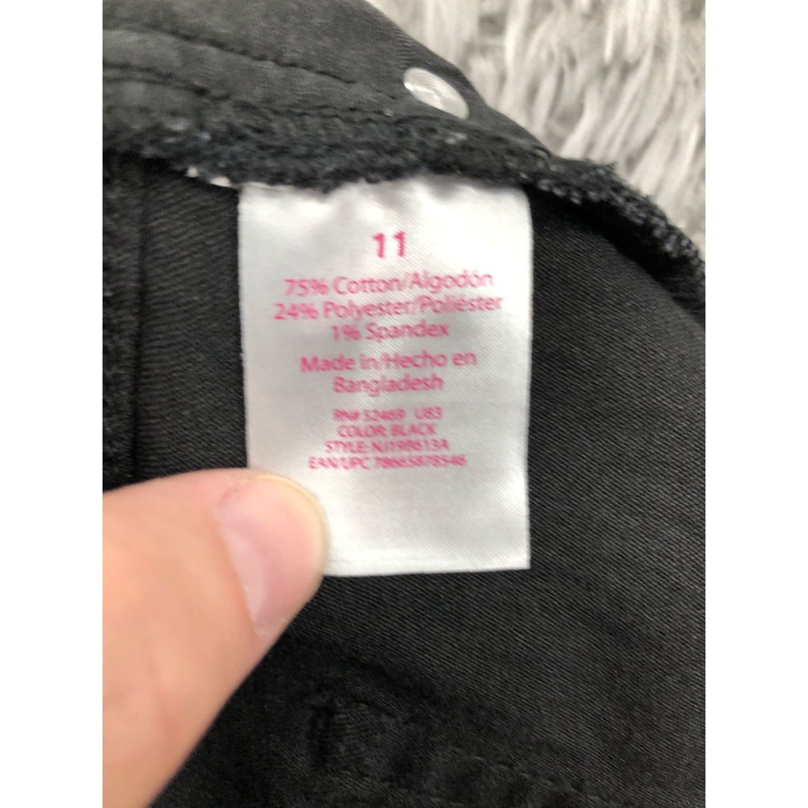 Vintage No Boundaries Skirt Juniors Size 11 Midi Black Denim Cotton Denim Logo Pattern Solid Women Girls Size 32" / US 10 / IT 46 - 7 Thumbnail