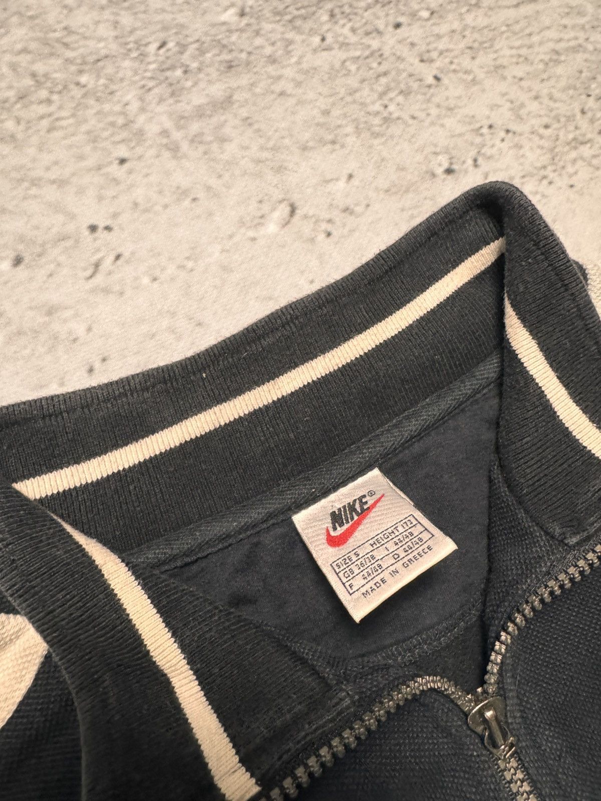 Nike × Vintage NIKE VINTAGE CENTER LOGO OVERSIZE BOXY SWEATSHIRT Size US S / EU 44-46 / 1 - 5 Thumbnail