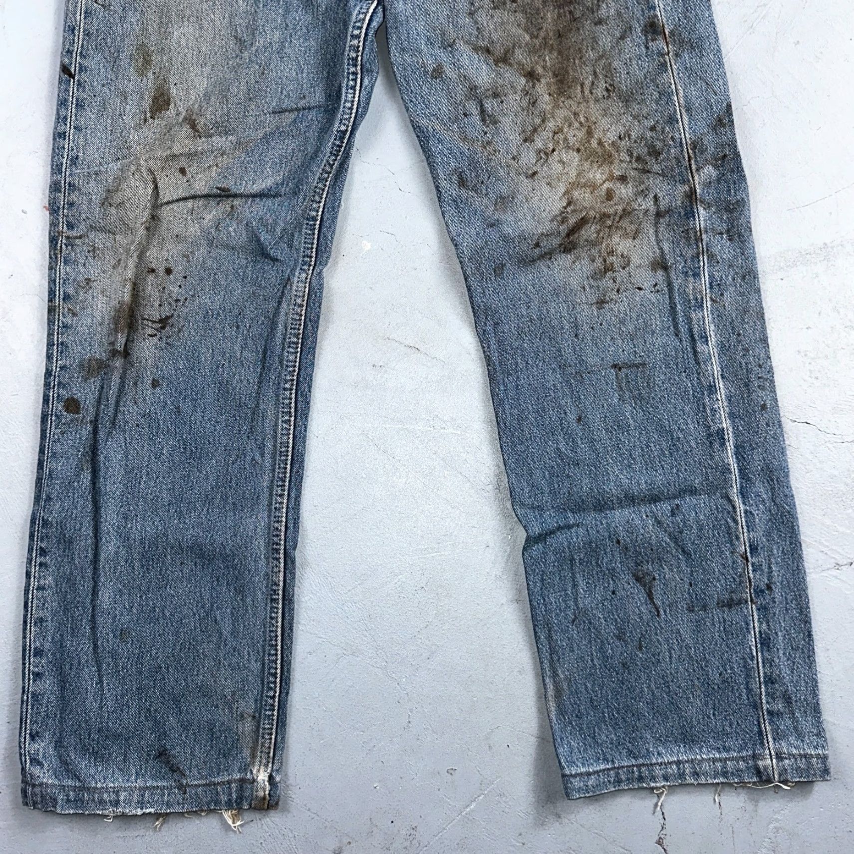 Levi's VINTAGE Levi's 501 Jeans Men 36x36 Straight Leg Blue Light Wash 90s USA Size US 36 / EU 52 - 3 Thumbnail