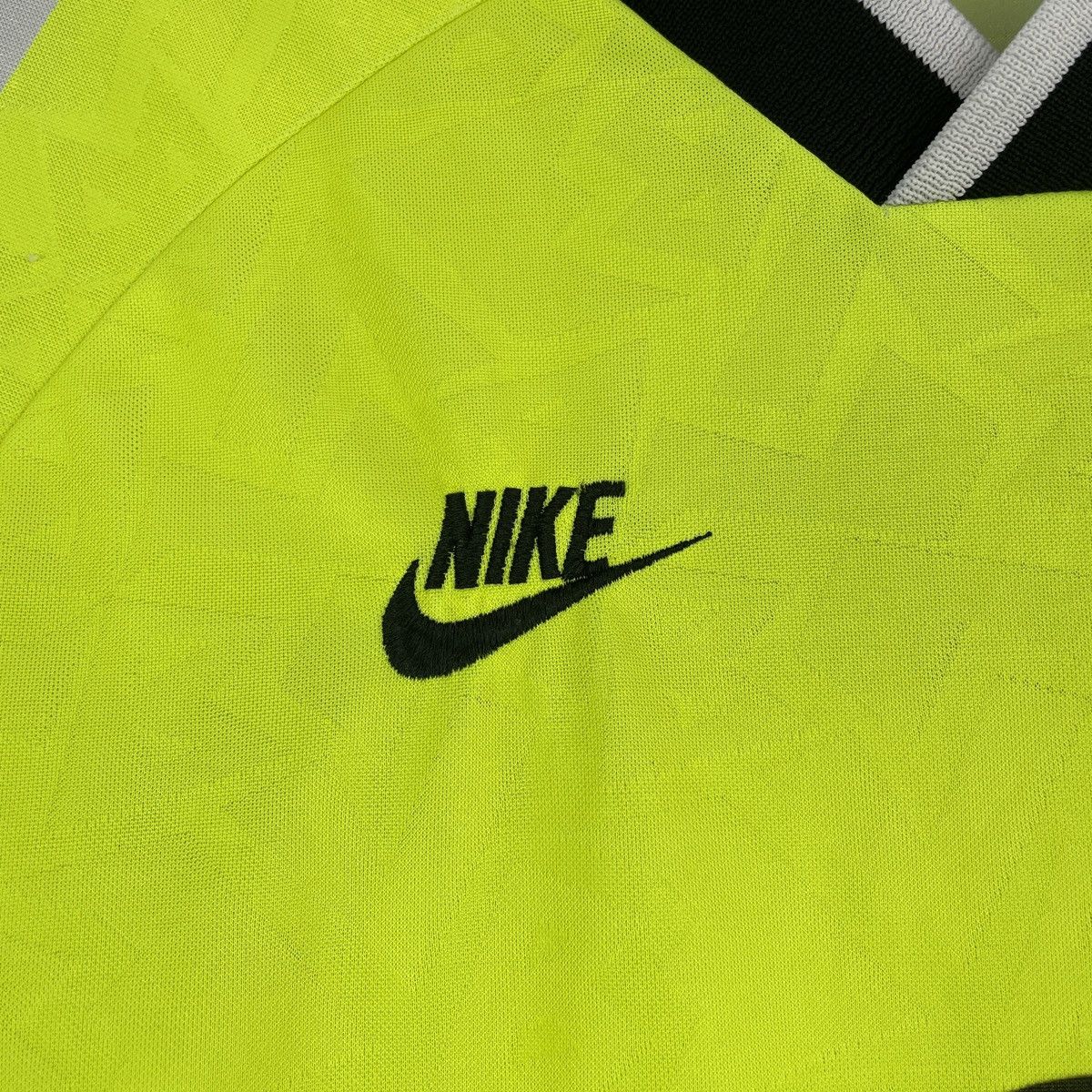 Nike Vintage Borussia Dortmund 1996/1997 Nike Home Jersey Shirt Size US M / EU 48-50 / 2 - 4 Thumbnail