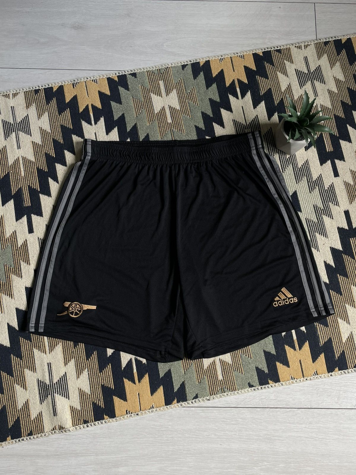Adidas Arsenal 2022/23 Soccer Shorts