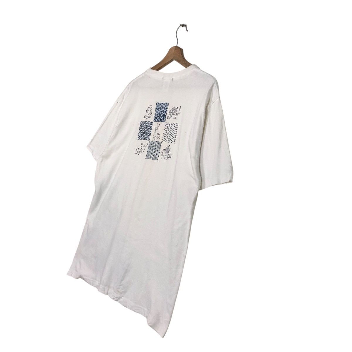 Japanese Brand 📌Vintage Short Sleeve Tee Kurashiriya Big Logo Issey Miyake Size US XL / EU 56 / 4 - 12 Thumbnail