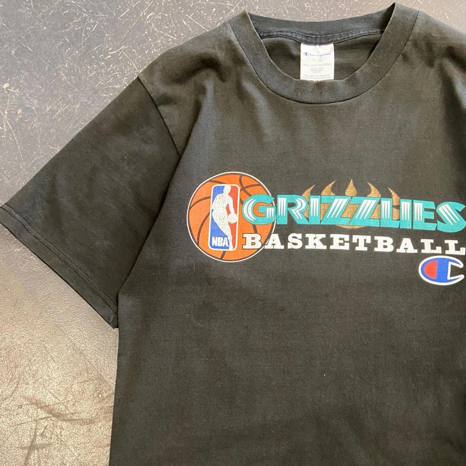 Champion × NBA × Vintage Vintage 90s Vancouver Grizzlies NBA Champion Tee Size US M / EU 48-50 / 2 - 3 Thumbnail