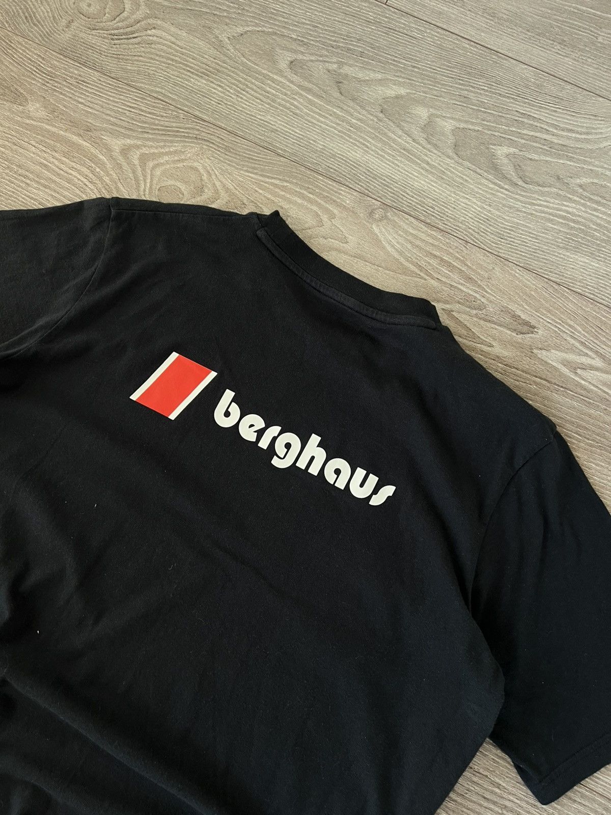 Berghaus Berghaus Big Logo Gorpcore Pima Cotton Black T-Shirt Size US XL / EU 56 / 4 - 4 Thumbnail