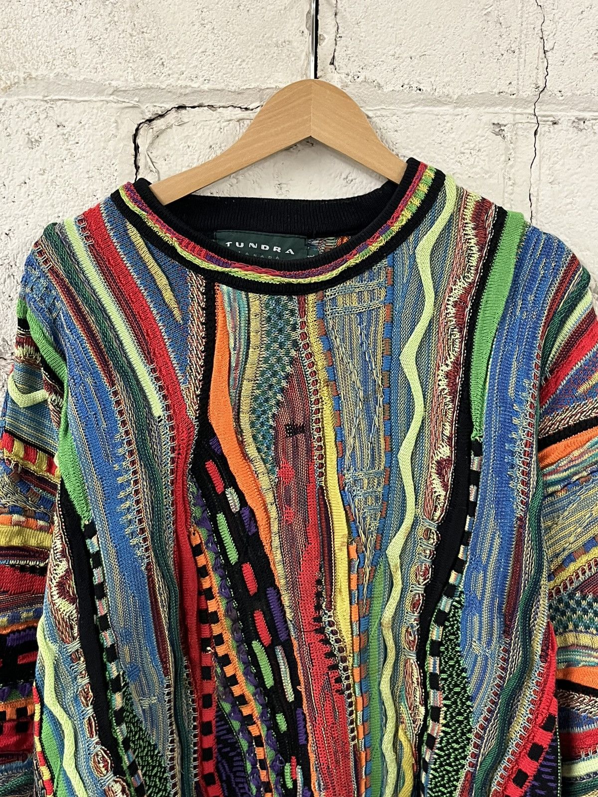 Coogi Coogi style tundra 3d knit sweater rare streetwear hype Size US XL / EU 56 / 4 - 5 Thumbnail