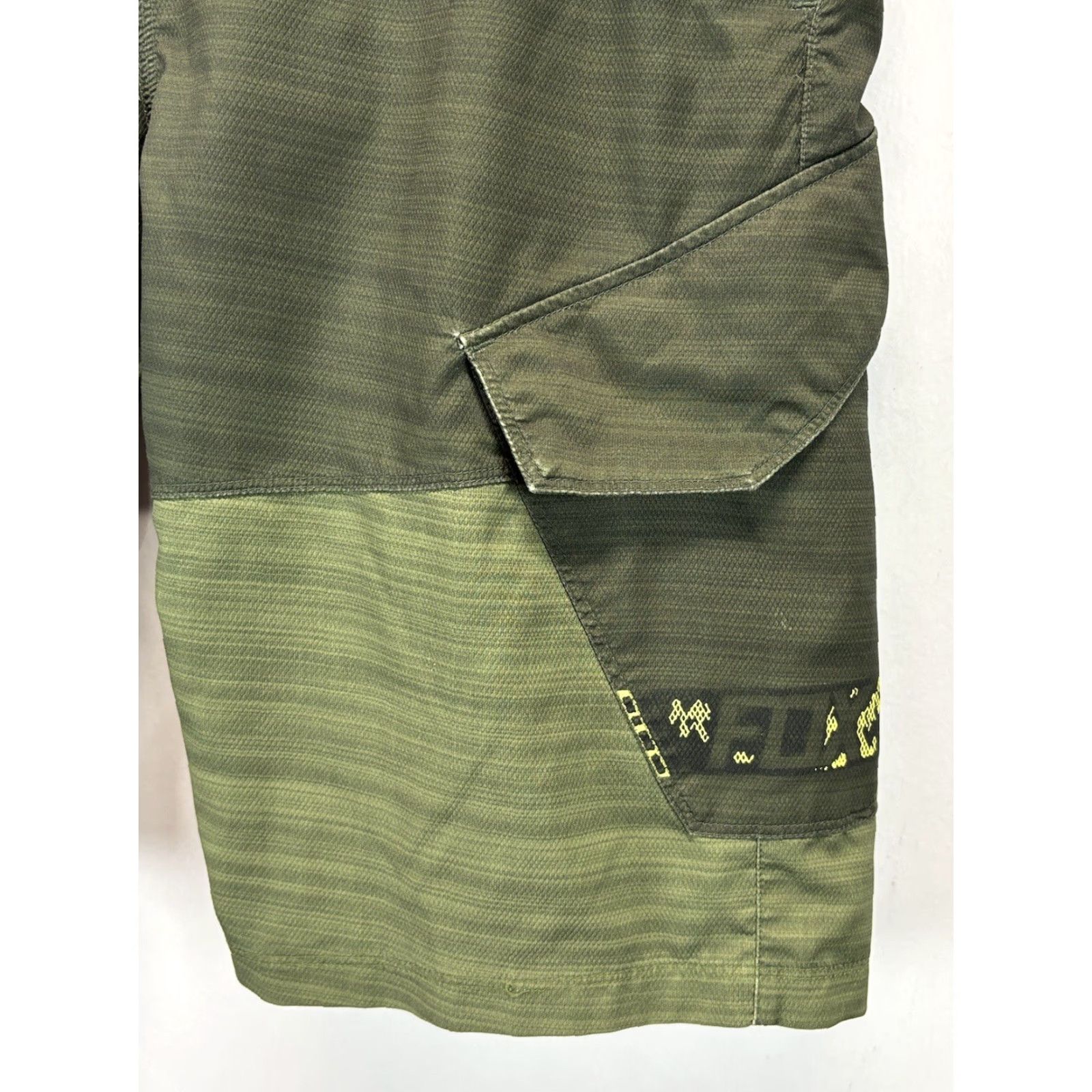 Fox Racing Fox Ranger Bike Cargo Shorts Green Polyester Spandex Sz 35 Stretch Read Size US 35 - 2 Thumbnail