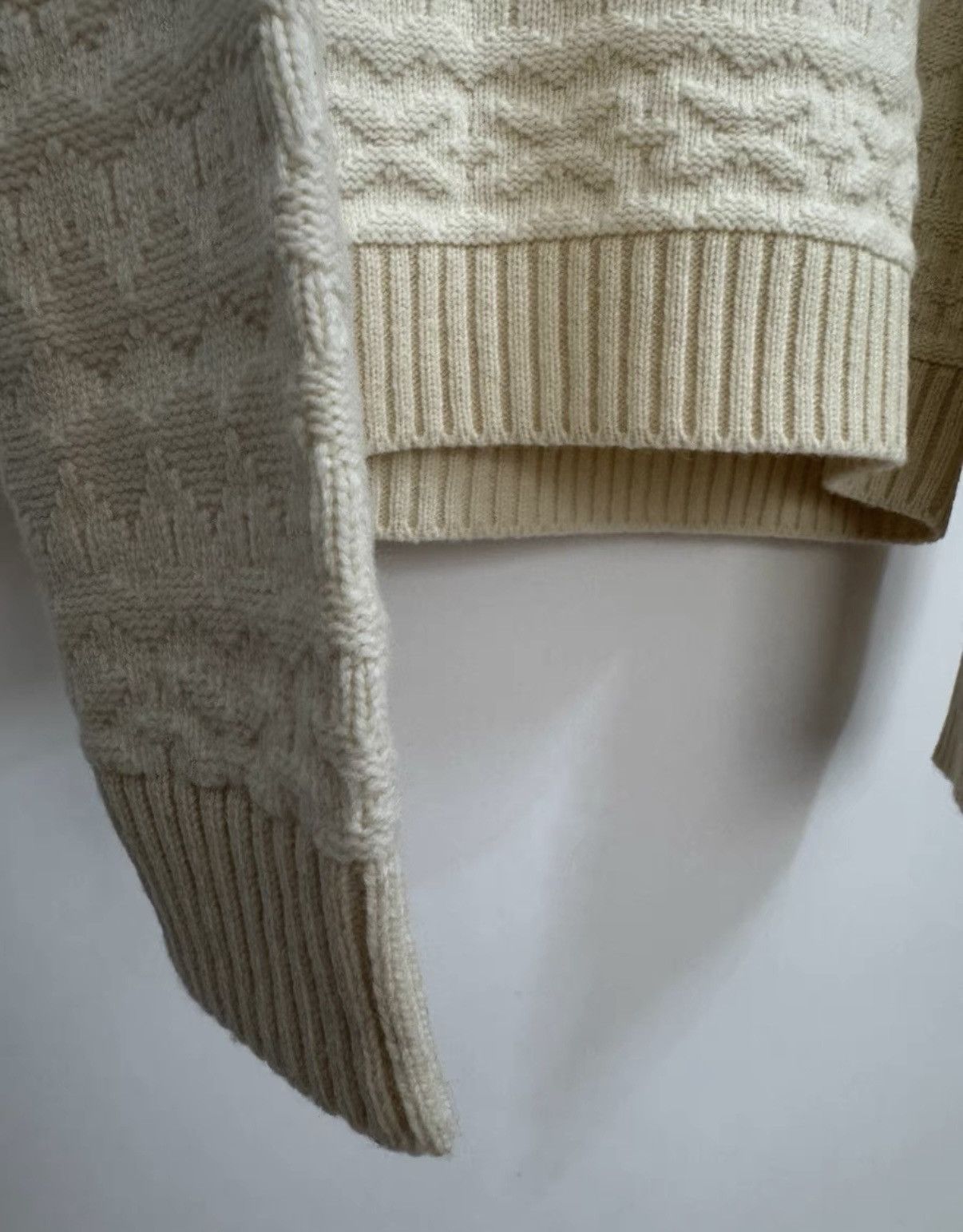 Takahiromiyashita The Soloist. TAKAHIROMIYASHITA THE SOLOIST white sweater Size US S / EU 44-46 / 1 - 5 Thumbnail