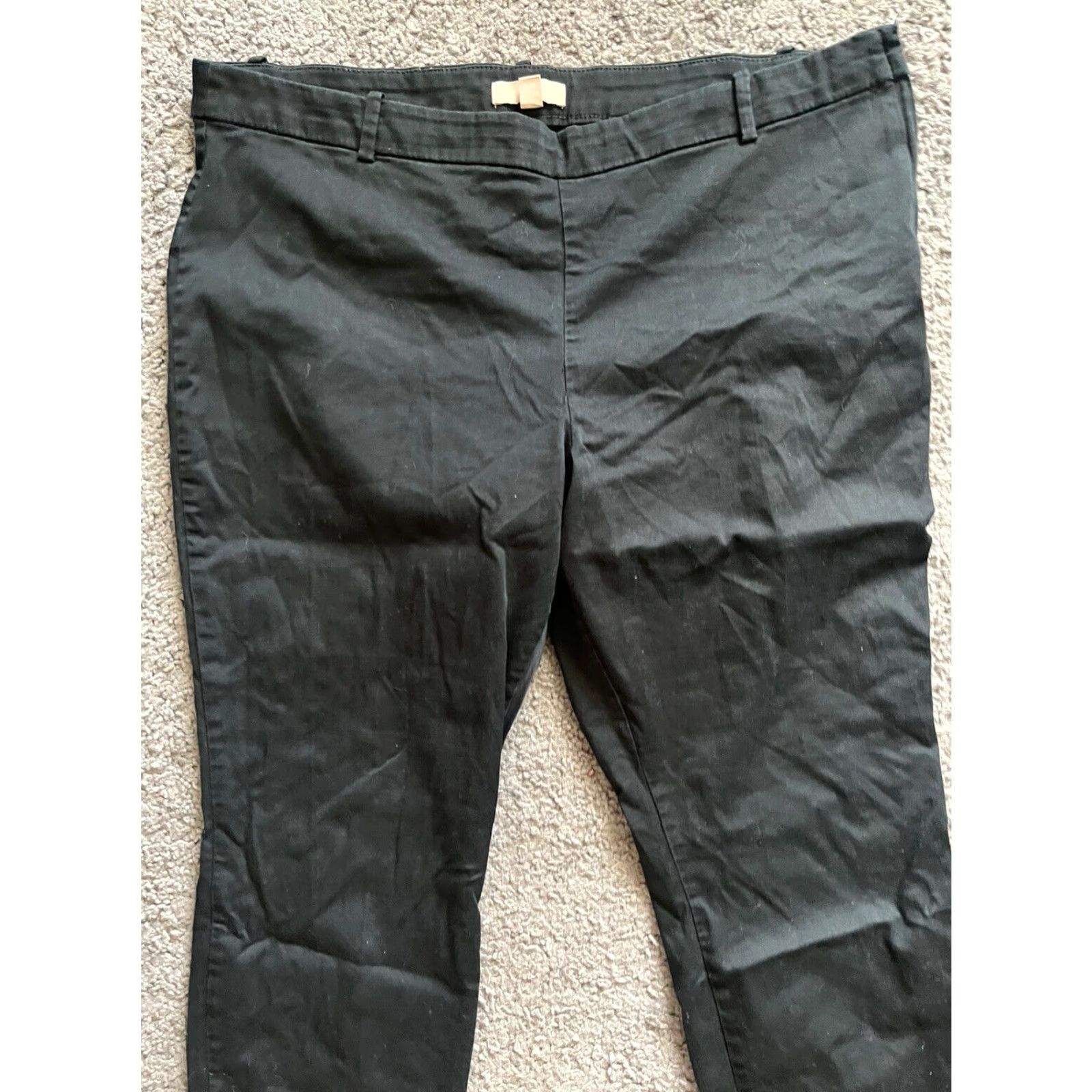 H&M H&M Pants Womens Size 18 Black Flat Front Crop Back Pockets Relaxed Size 40" / US 18 - 2 Thumbnail