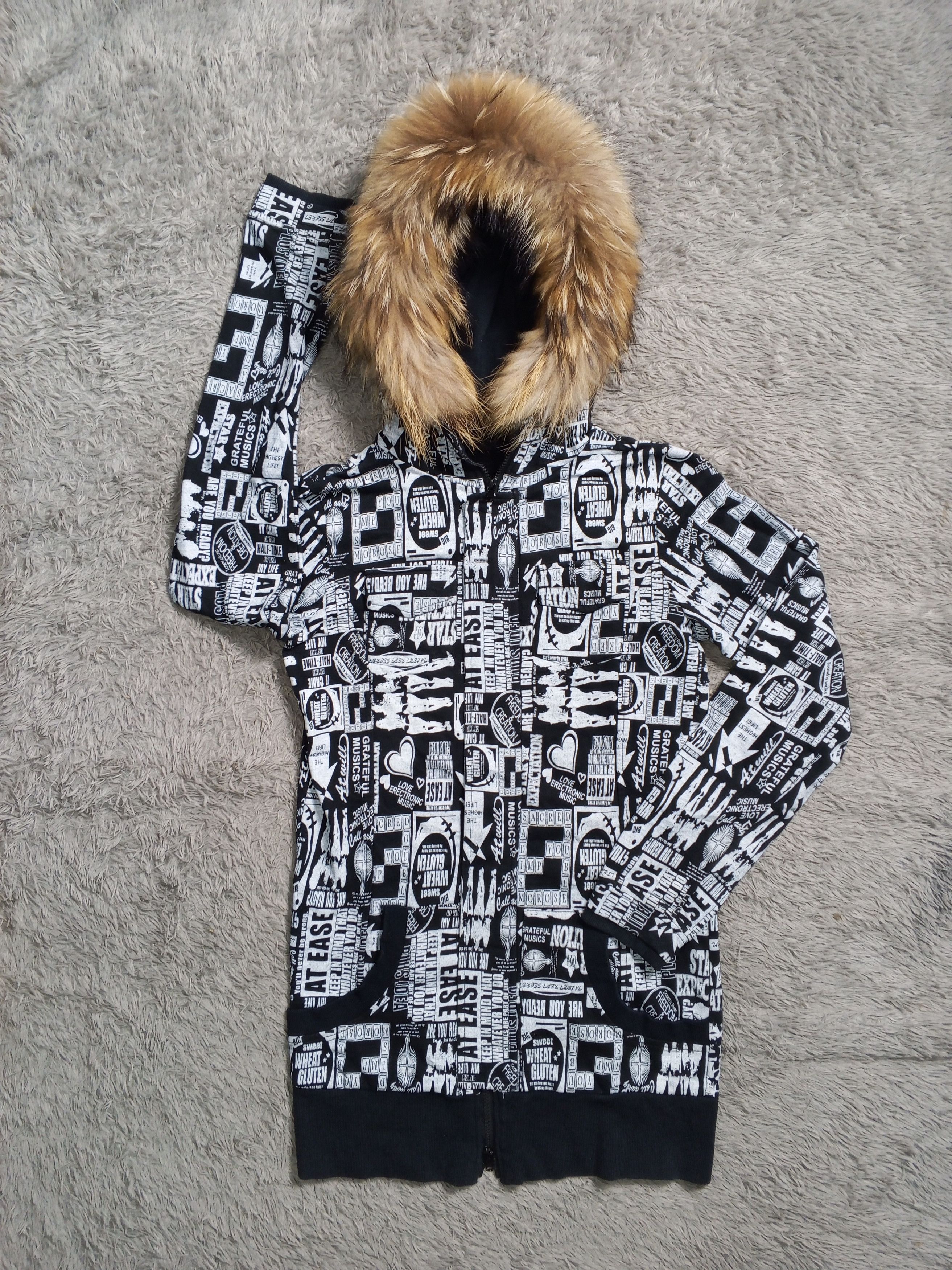 Japanese Brand Faux Fur Japan AOP Hoodie Size US S / EU 44-46 / 1 - 1 Thumbnail