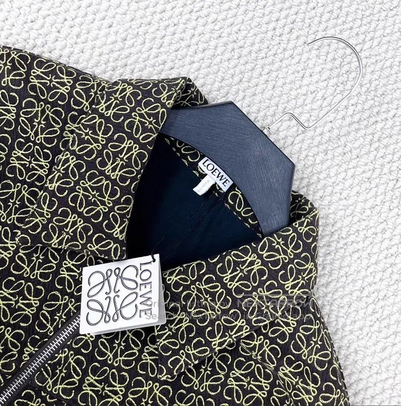 Loewe Loewe Anagram All-over Printed Logo Zip-up Jacket Size US M / EU 48-50 / 2 - 3 Thumbnail