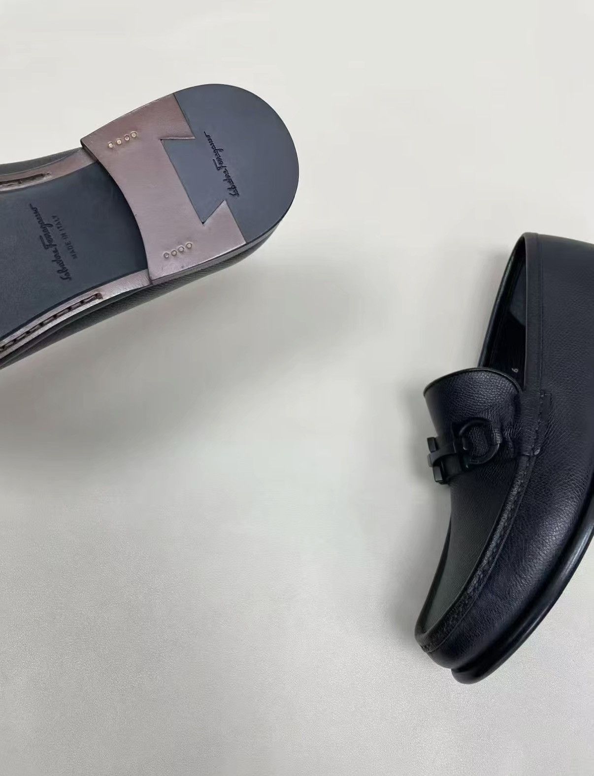 Salvatore Ferragamo Ferragamo Casual Shoes J30 Size US 7 / EU 40 - 8 Thumbnail