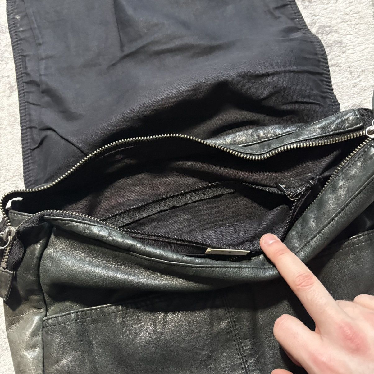 Y's for Men Y’s For Men Cowhide Leather Flap Backpack Size ONE SIZE - 6 Thumbnail