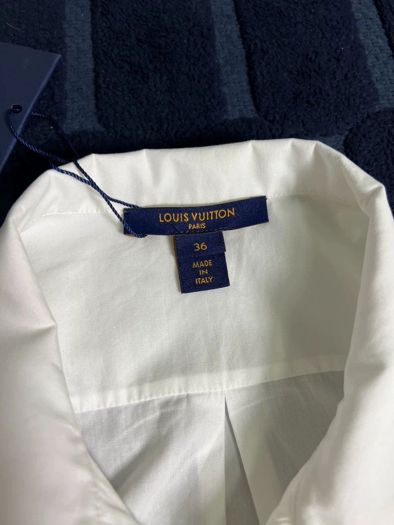 Louis Vuitton Louis Vuitton Louis Vuitton Women's Court Shirt Brand New- Size US S / EU 44-46 / 1 - 3 Thumbnail