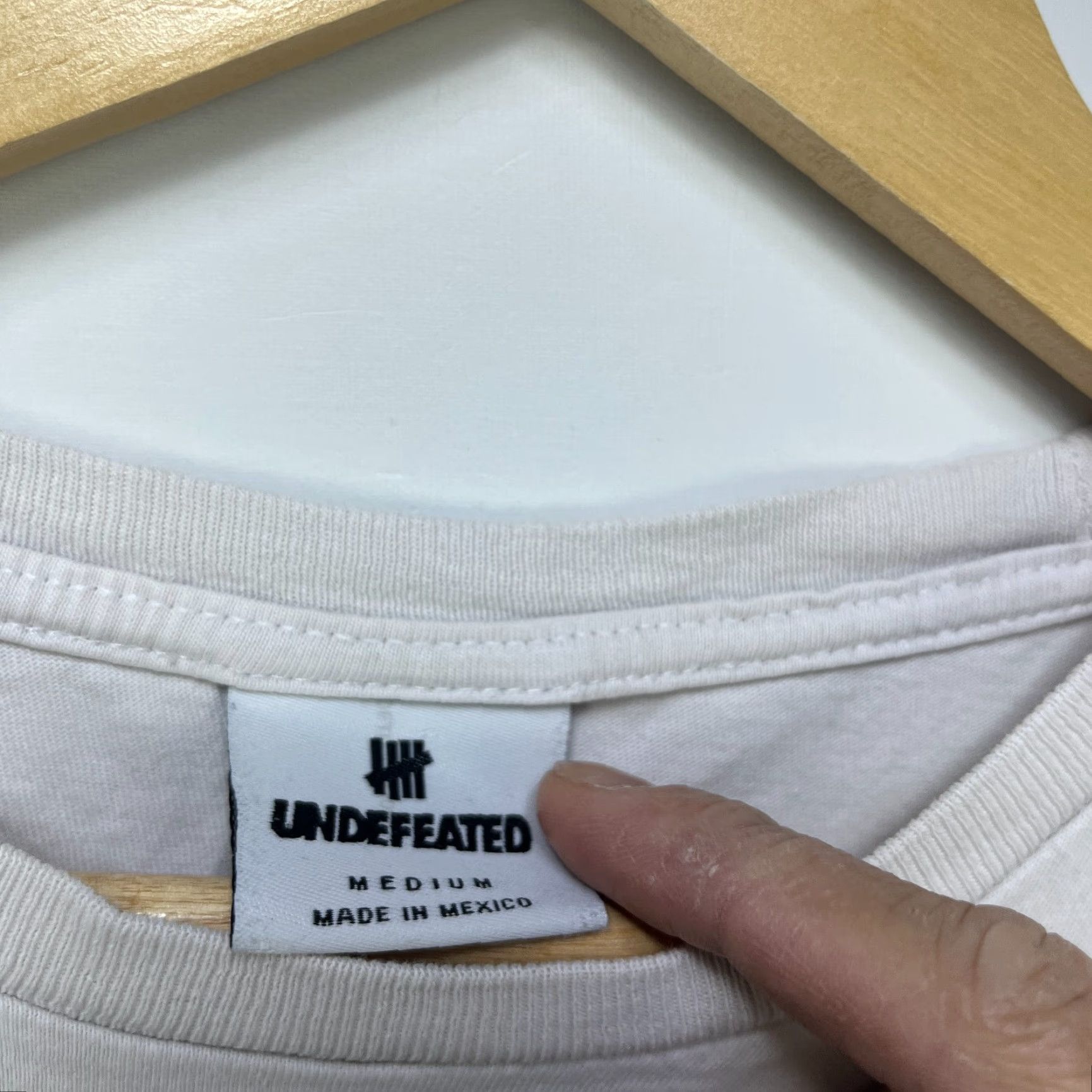 Undefeated Undefeated Army vs Army T-Shirt Mens Medium White UNDFTD Size US M / EU 48-50 / 2 - 4 Thumbnail