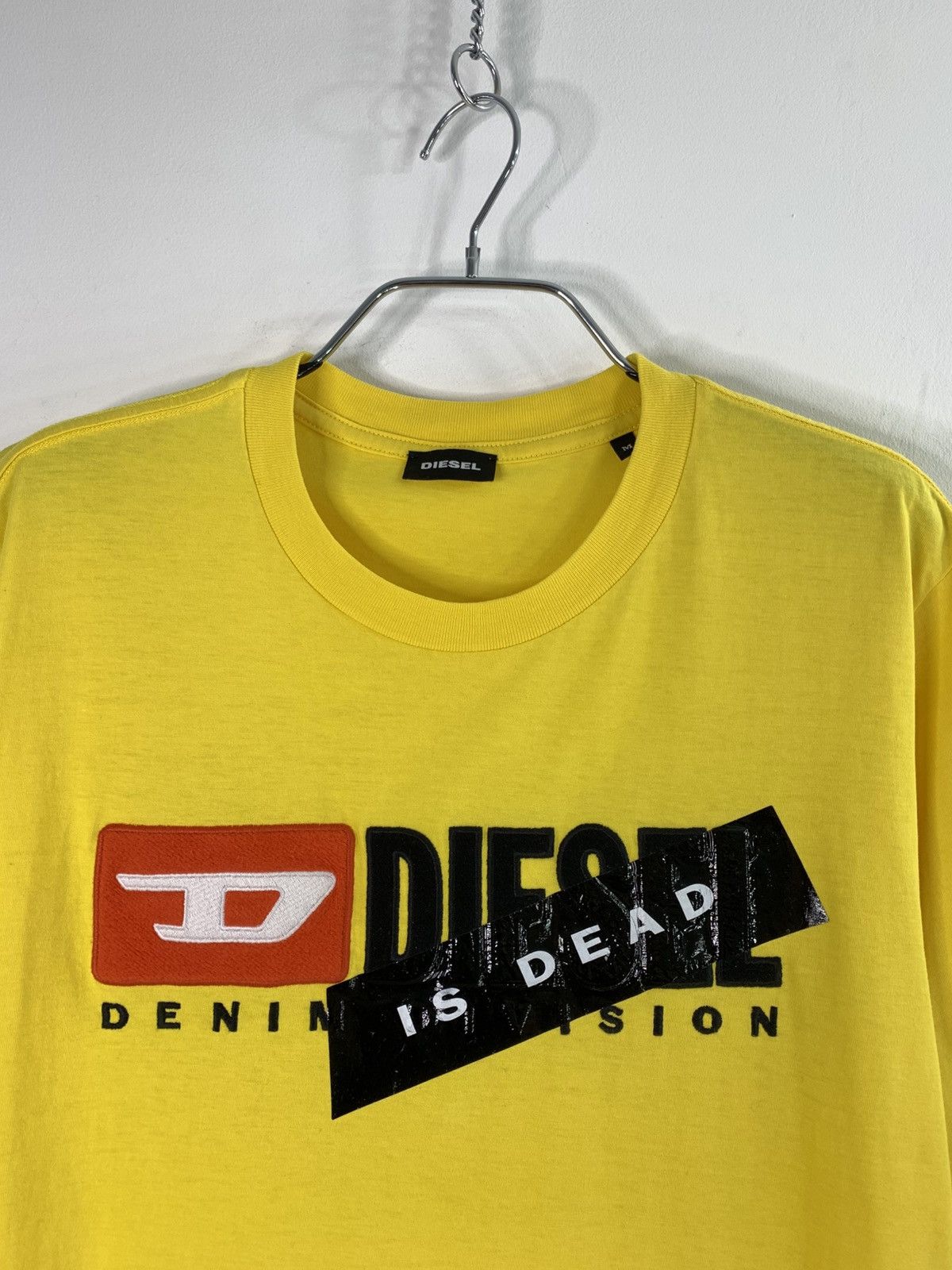 Diesel × Diesel Black Gold Diesel “Is Dead” Yellow T-Shirt M Size Size US M / EU 48-50 / 2 - 3 Thumbnail