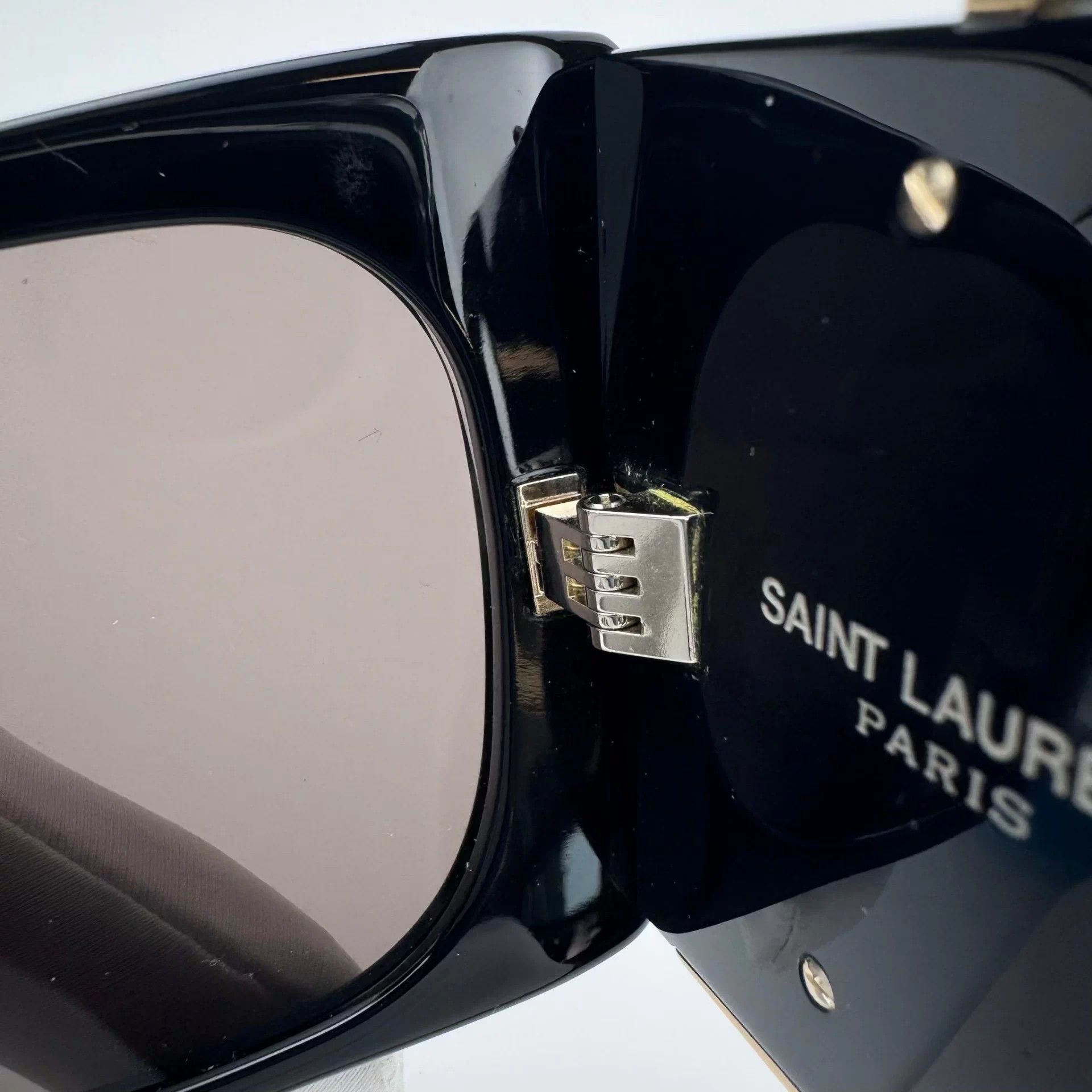 Yves Saint Laurent YSL side large logo black resin sunglasses Size ONE SIZE - 5 Thumbnail