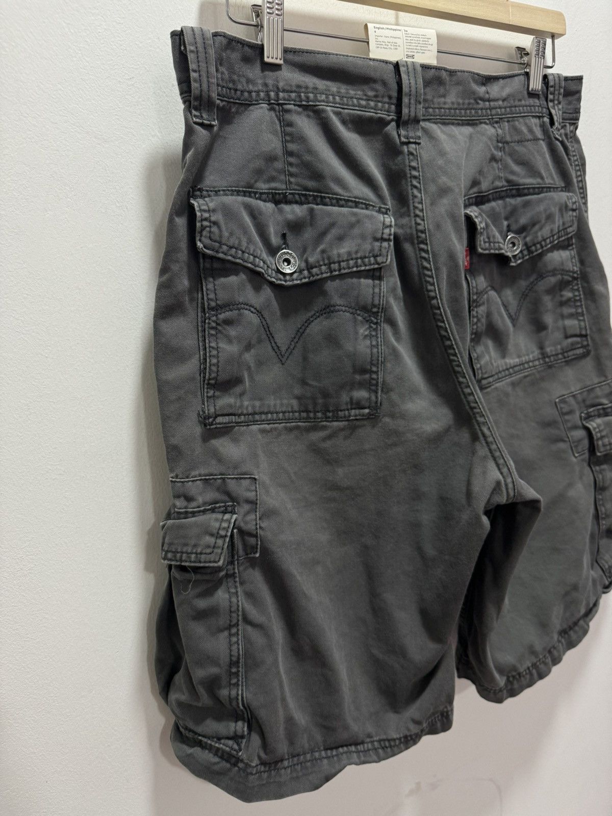 Levi's × Levi's Vintage Clothing × Vintage VINTAGE LEVIS CARGO SHORT PANTS Size US 34 / EU 50 - 7 Thumbnail