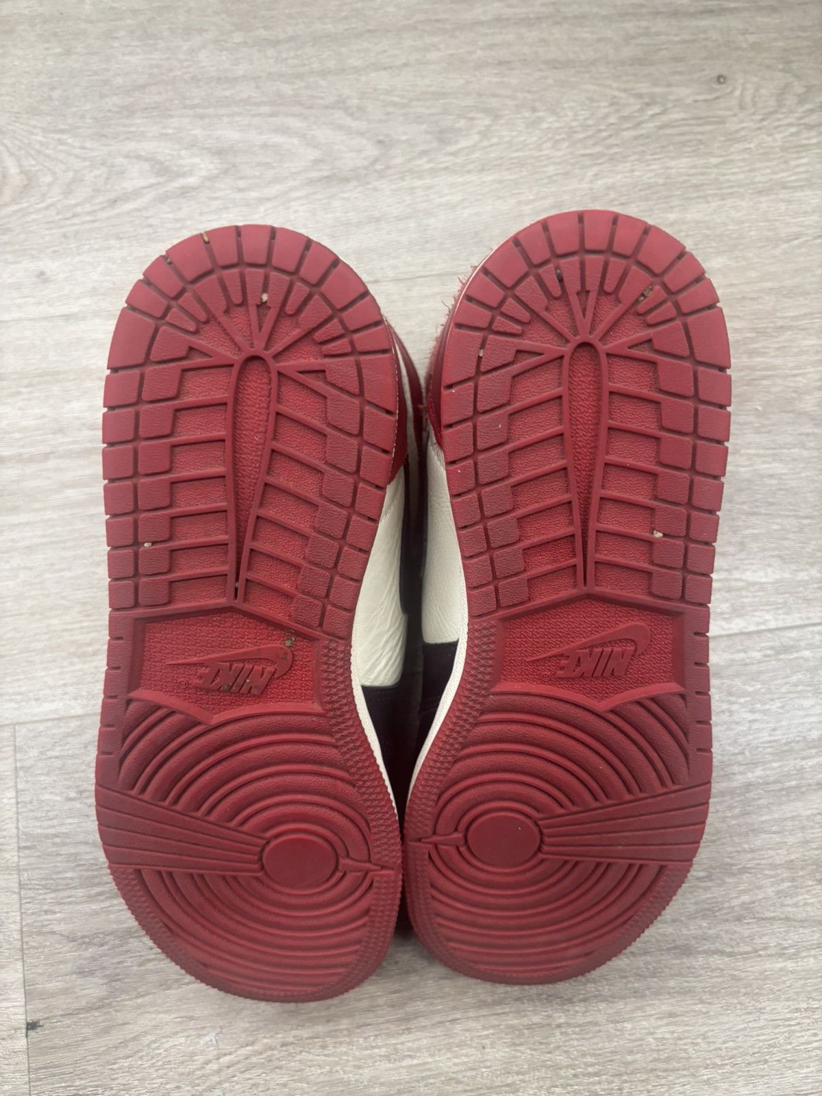 Jordan Brand Air Jordan 1 Retro High OG “Bred Toe” – Size 7 Size US 7 / EU 40 - 5 Thumbnail