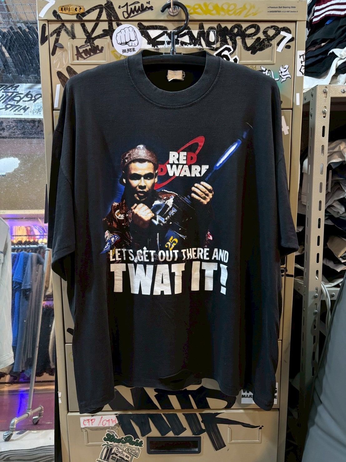 Band Tees Red Dwarf 90’s Size US XL / EU 56 / 4 - 1 Thumbnail