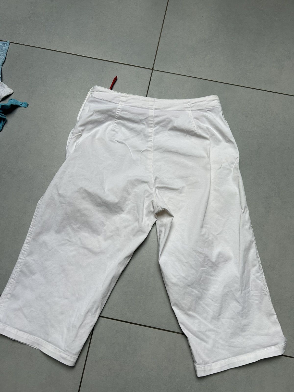 Prada Prada Red Tab Shorts White Capri Pants Vintage Rare Size 26" / US 2 / IT 38 - 8 Thumbnail