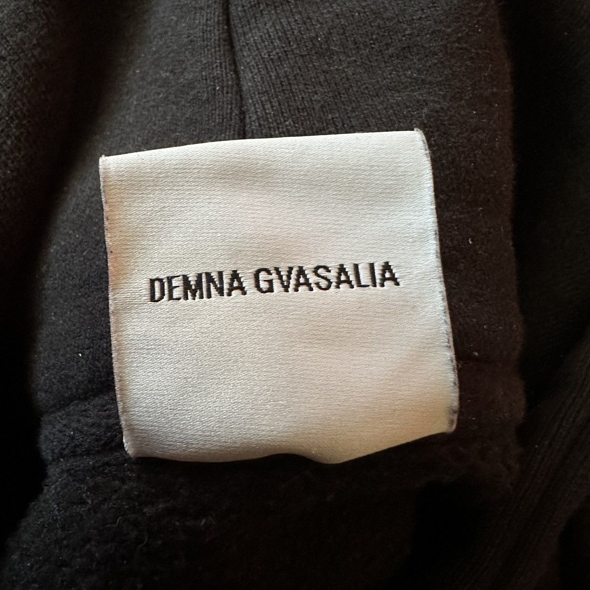 Vetements Vetements RUNWAY OG Metal Logo hoodie AW15 Size US M / EU 48-50 / 2 - 7 Thumbnail