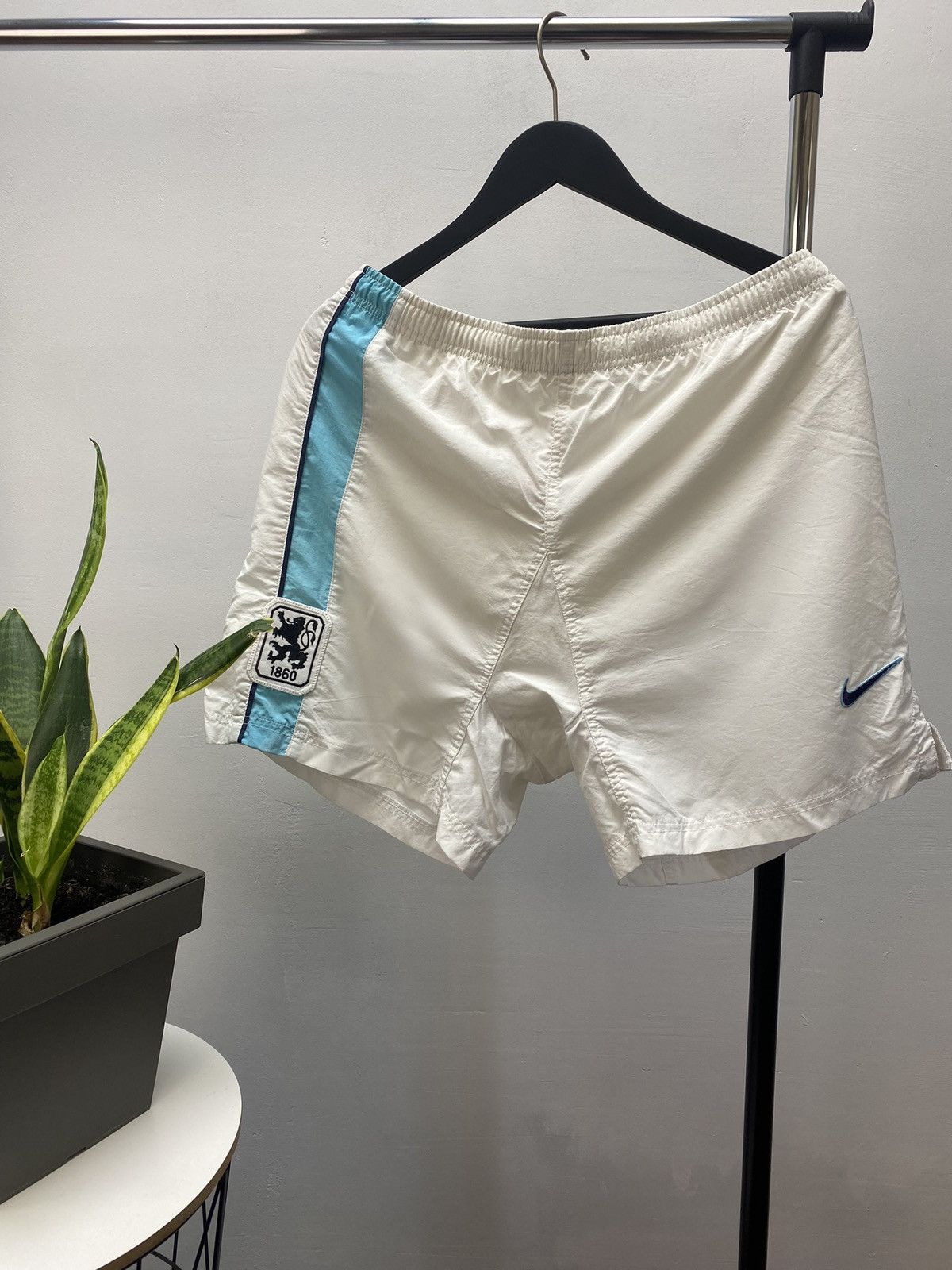 Nike × Vintage 1860 Munich Munchen 1997 1998 Homme Soccer Shorts Size US 32 / EU 48 - 1 Thumbnail