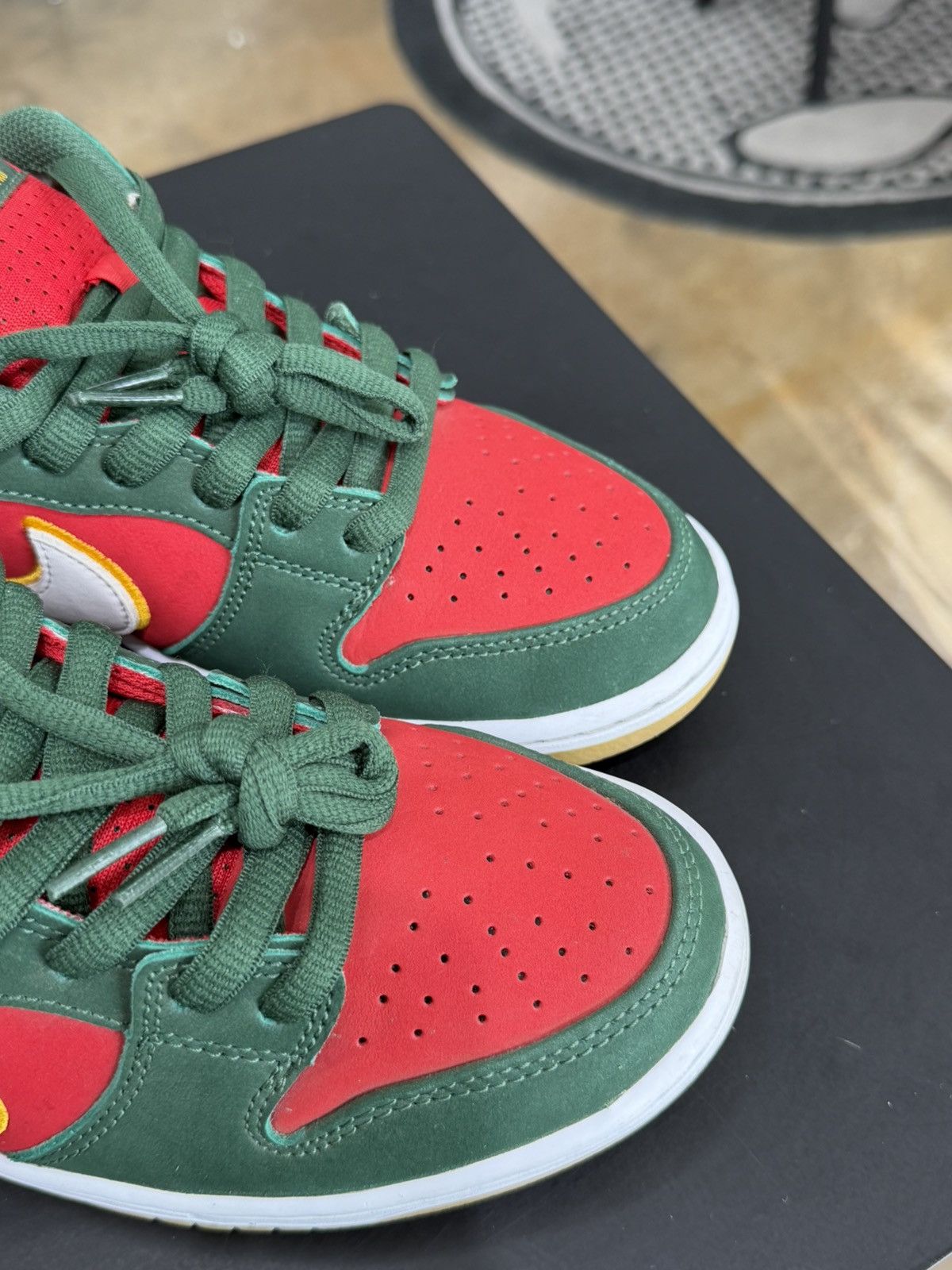 Nike Nike SB Dunk Low Seattle Supersoncis Size 8.5 (2024) Size US 8.5 / EU 41-42 - 8 Thumbnail