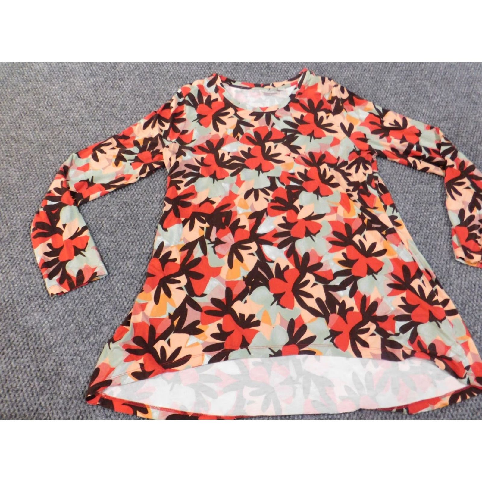 Vintage LOGO by Lori Goldstein Blouse Shirt Tunic Long Sleeve Red Floral Knit Rayon Spandex Regular Women L Size L / US 10 / IT 46 - 3 Thumbnail