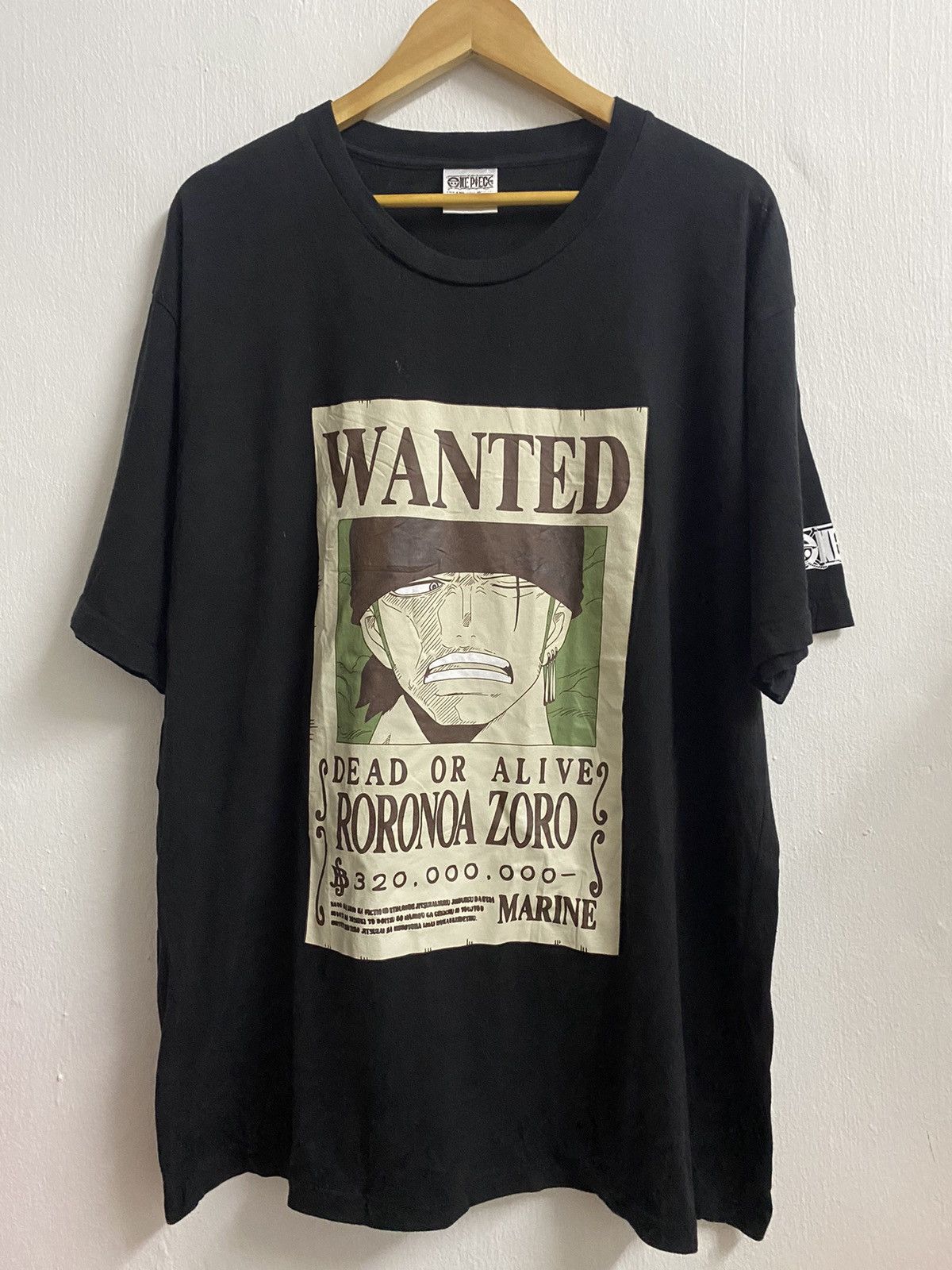 image of Anima x One Piece Roronoa Zoro Wanted Manga in Black, Men's (Size 2XL)