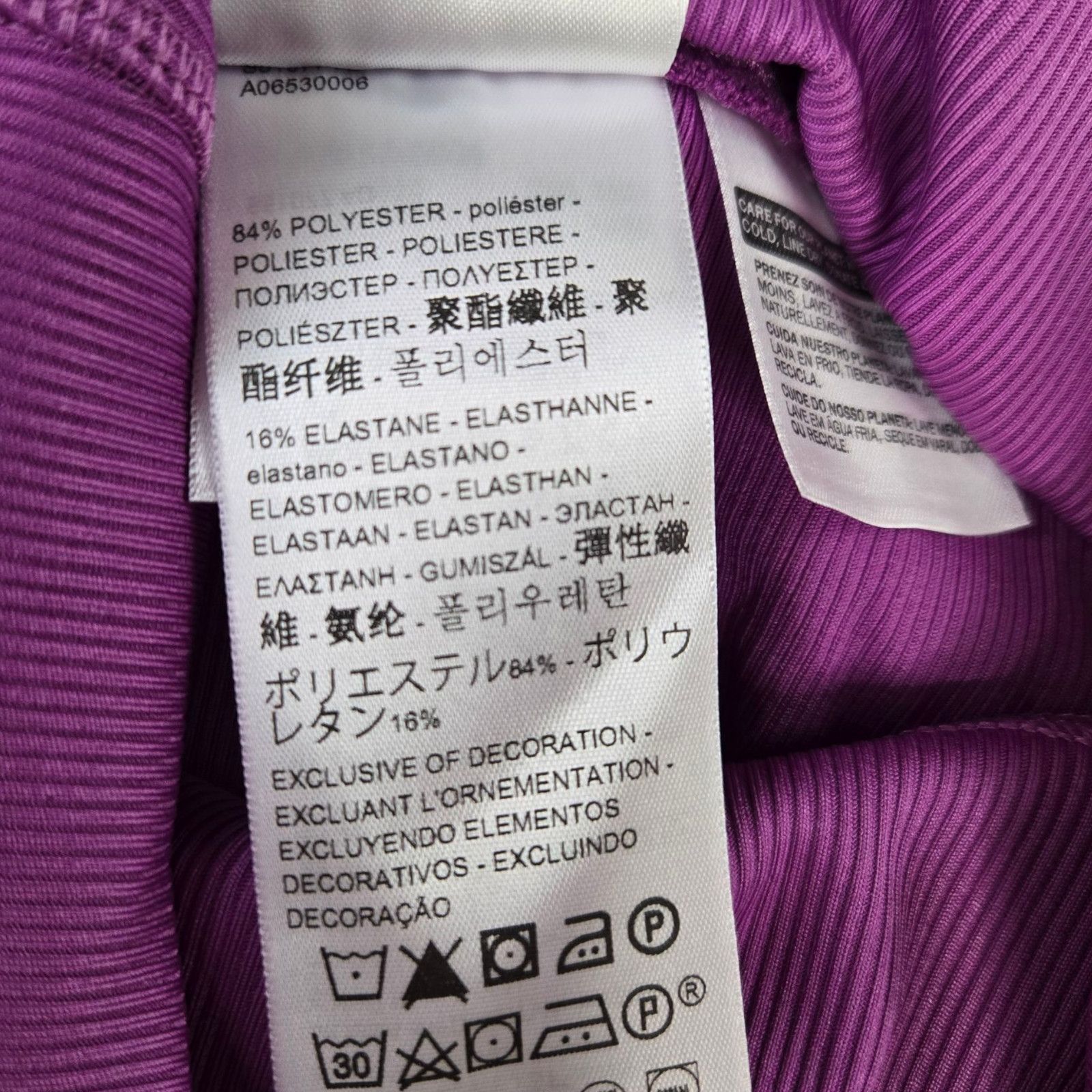 Levi's Levi’s Purple Ribbed High Rise Biker Shorts Size Medium Size 30" / US 8 / IT 44 - 8 Thumbnail
