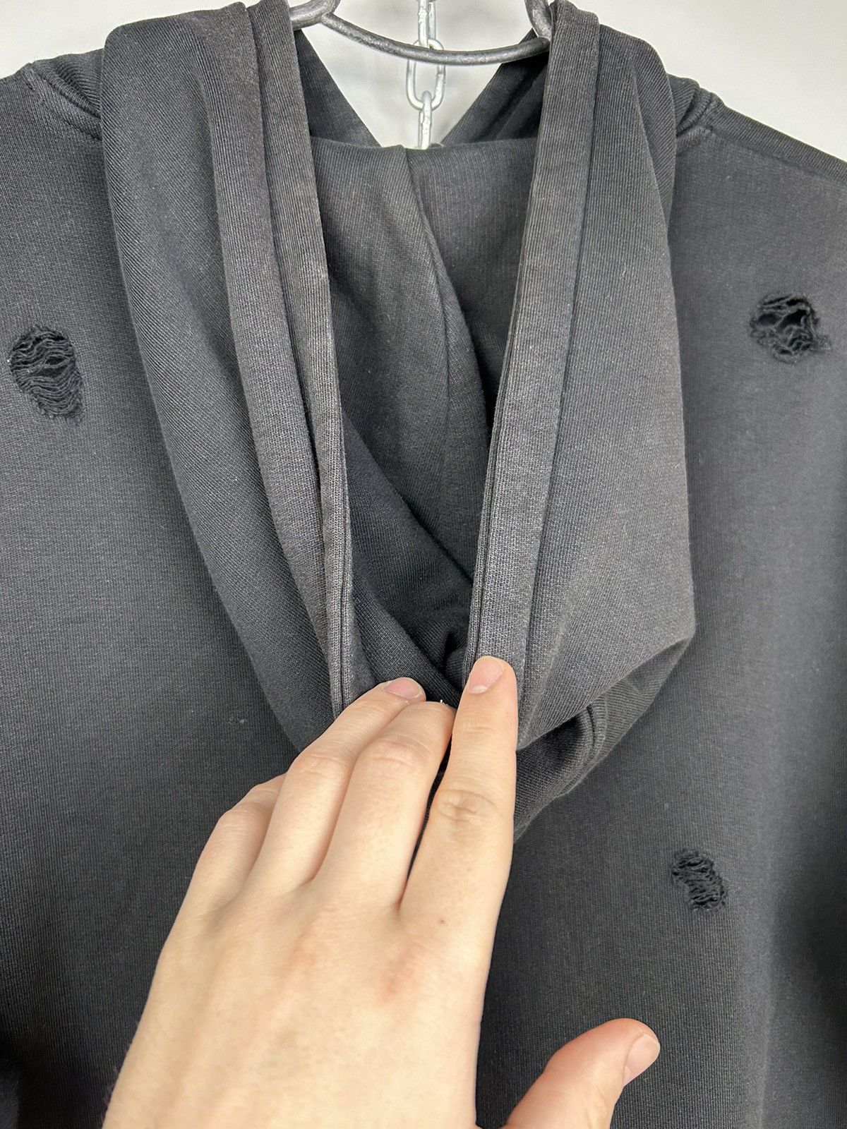 Designer × Sandro Modern Sandro Black Blank Thrashed Hoodie Size US M / EU 48-50 / 2 - 17 Thumbnail