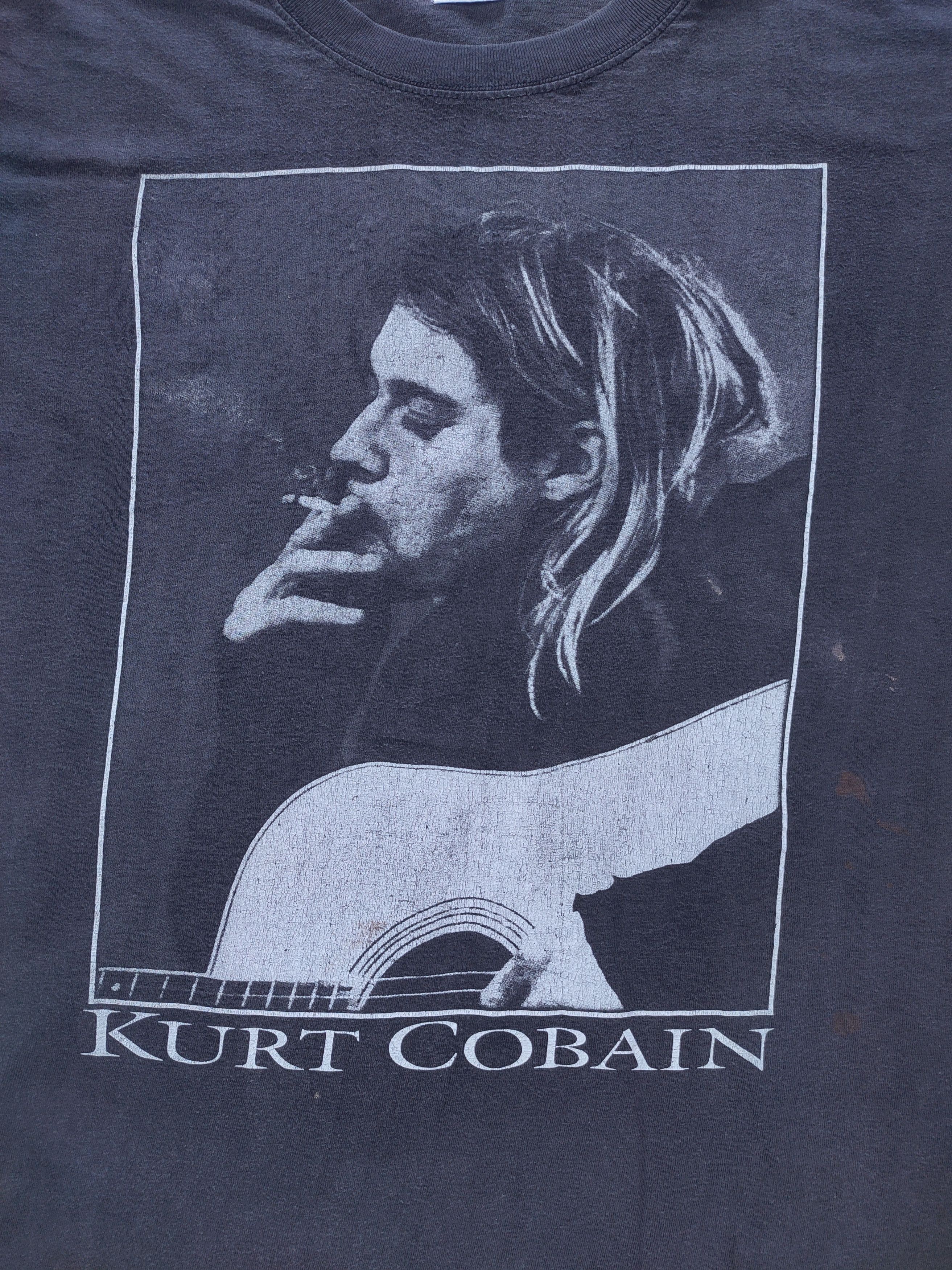 Band Tees Kurt Cobain Vintage Nirvana faded t-shirt Size US M / EU 48-50 / 2 - 4 Thumbnail