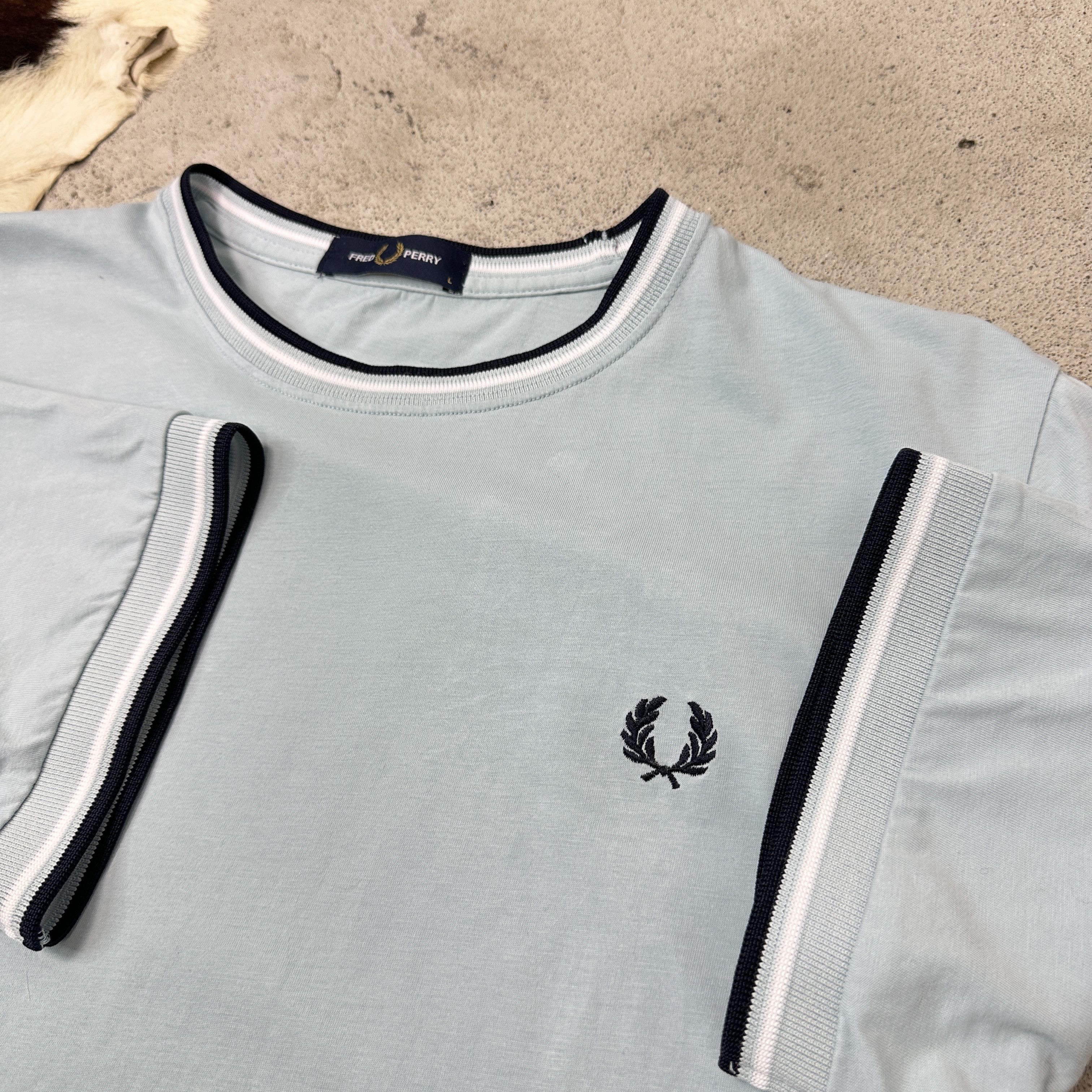Fred Perry Vintage Streetwear Skater Fred Perry T-shirt Y2K Size US L / EU 52-54 / 3 - 2 Thumbnail