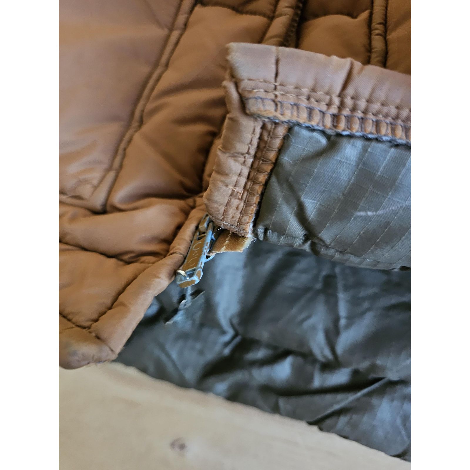 Walls Walls Blizzard Pruf Down Quilted Puffer Zip Up Vest L 1970s Size US L / EU 52-54 / 3 - 6 Thumbnail