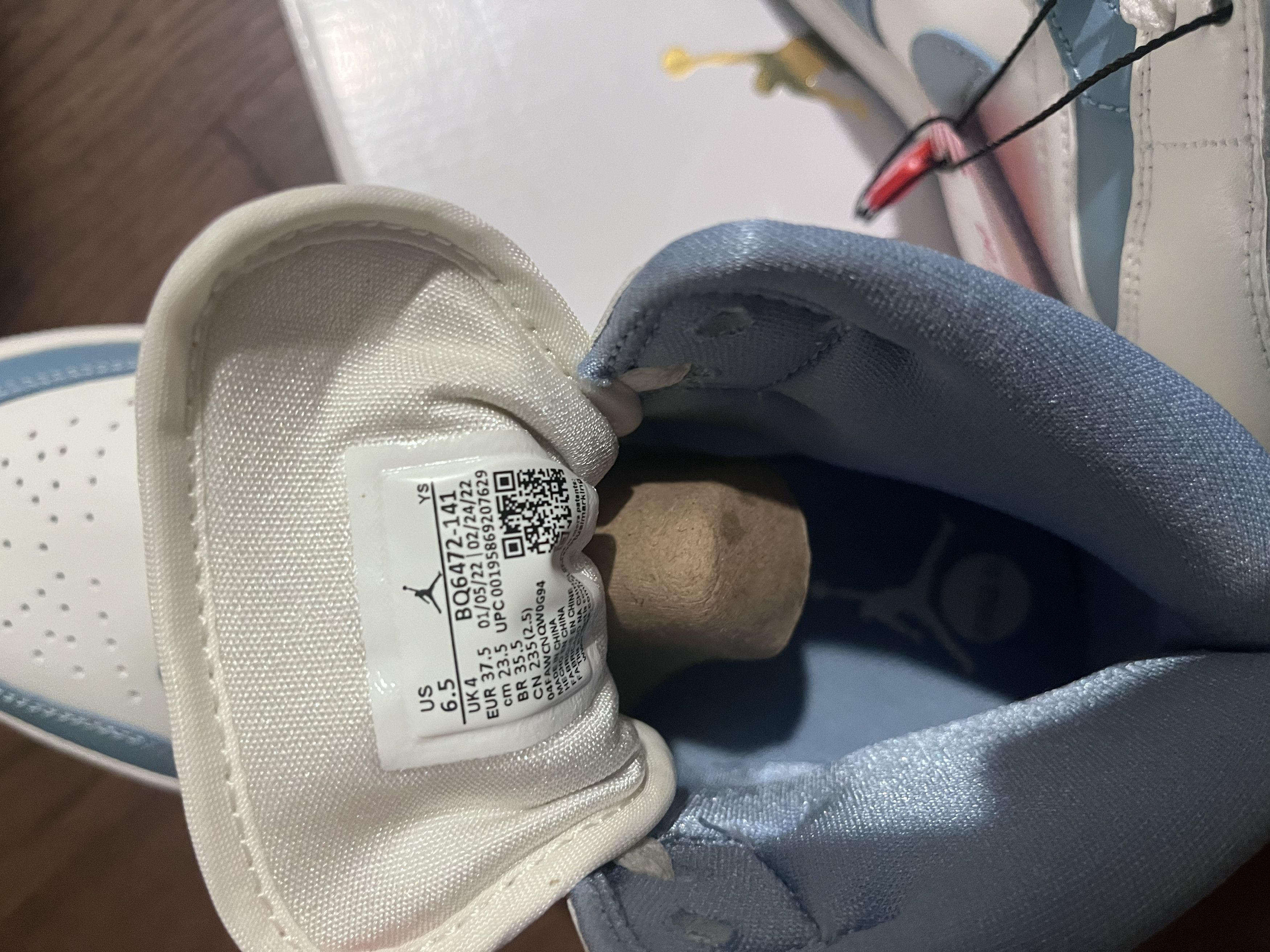 Nike Jordan 1 Mid UNC Size US 6.5 / IT 36.5 - 4 Thumbnail