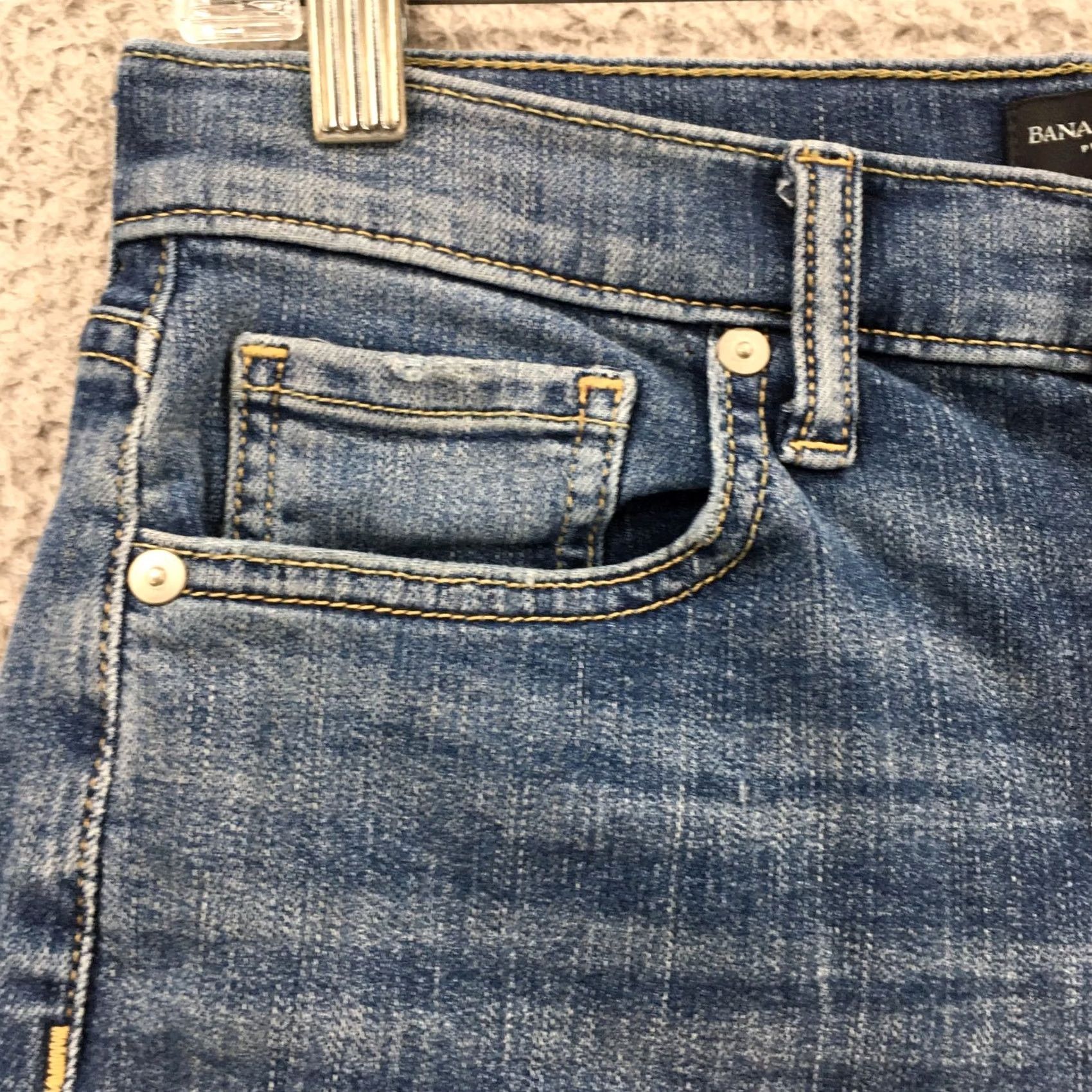 Banana Republic Banana Republic Bermuda Shorts Womens 27R Blue Denim Mid Rise Bermuda Shorts Womens 27R Blue Denim Mid Rise Size 27" / US 4 / IT 40 - 4 Thumbnail