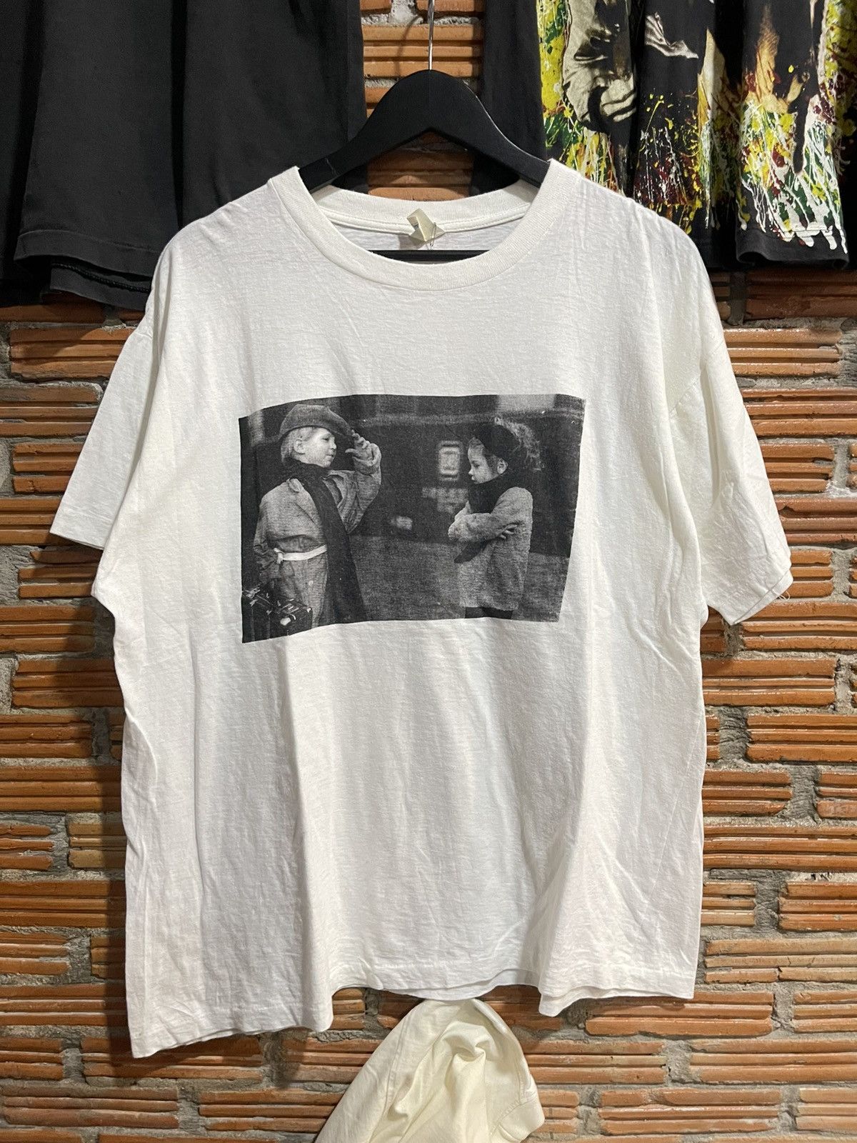 Arts & Science Vintage Boy Saluting Girl Photo Art/Photography Tee Size US XL / EU 56 / 4 - 1 Thumbnail