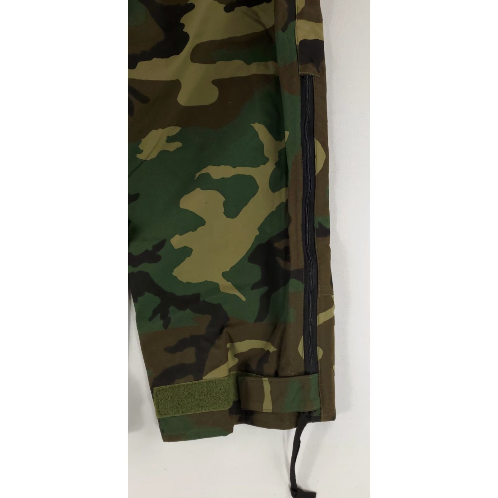 Vintage US Army Pants Cold Weather Woodland Camo GTX Mens S Short (30-32x28 Actual) Size US 29 - 4 Thumbnail