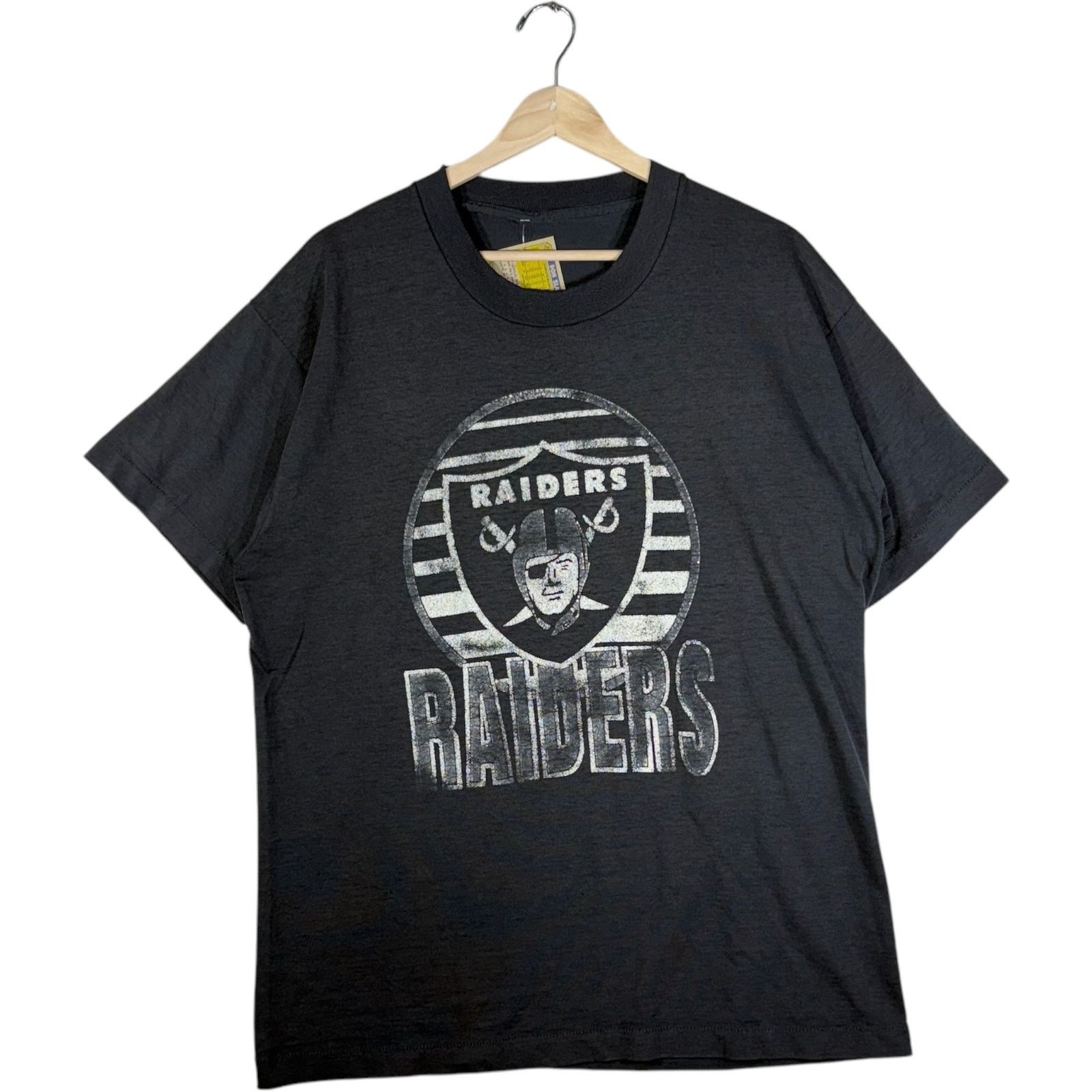 Vintage Vintage Los Angeles Raiders Logo Spellout NFL Tee XL Size US XL / EU 56 / 4 - 1 Thumbnail