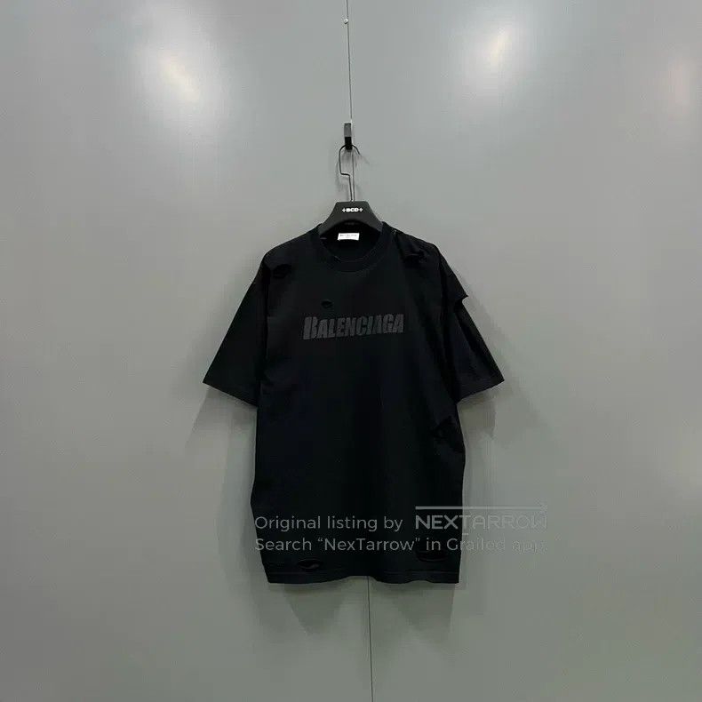 Balenciaga Balenciaga Black Large Destroyed Logo Short Sleeve Size US S / EU 44-46 / 1 - 1 Thumbnail
