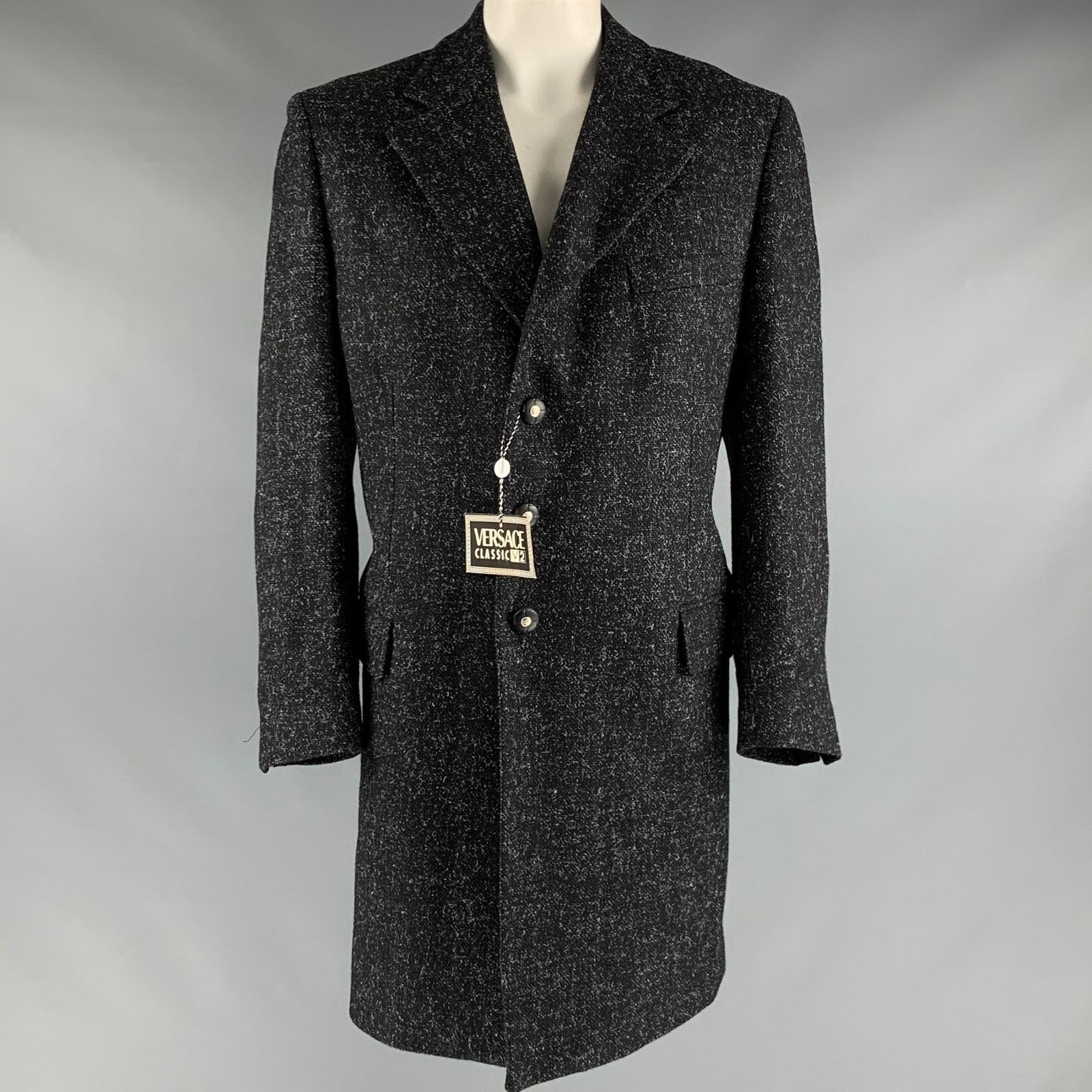 Versace VERSACE CLASSIC Size 44 Black Grey Heather Notch Lapel Coat Size US L / EU 52-54 / 3 - 1 Thumbnail