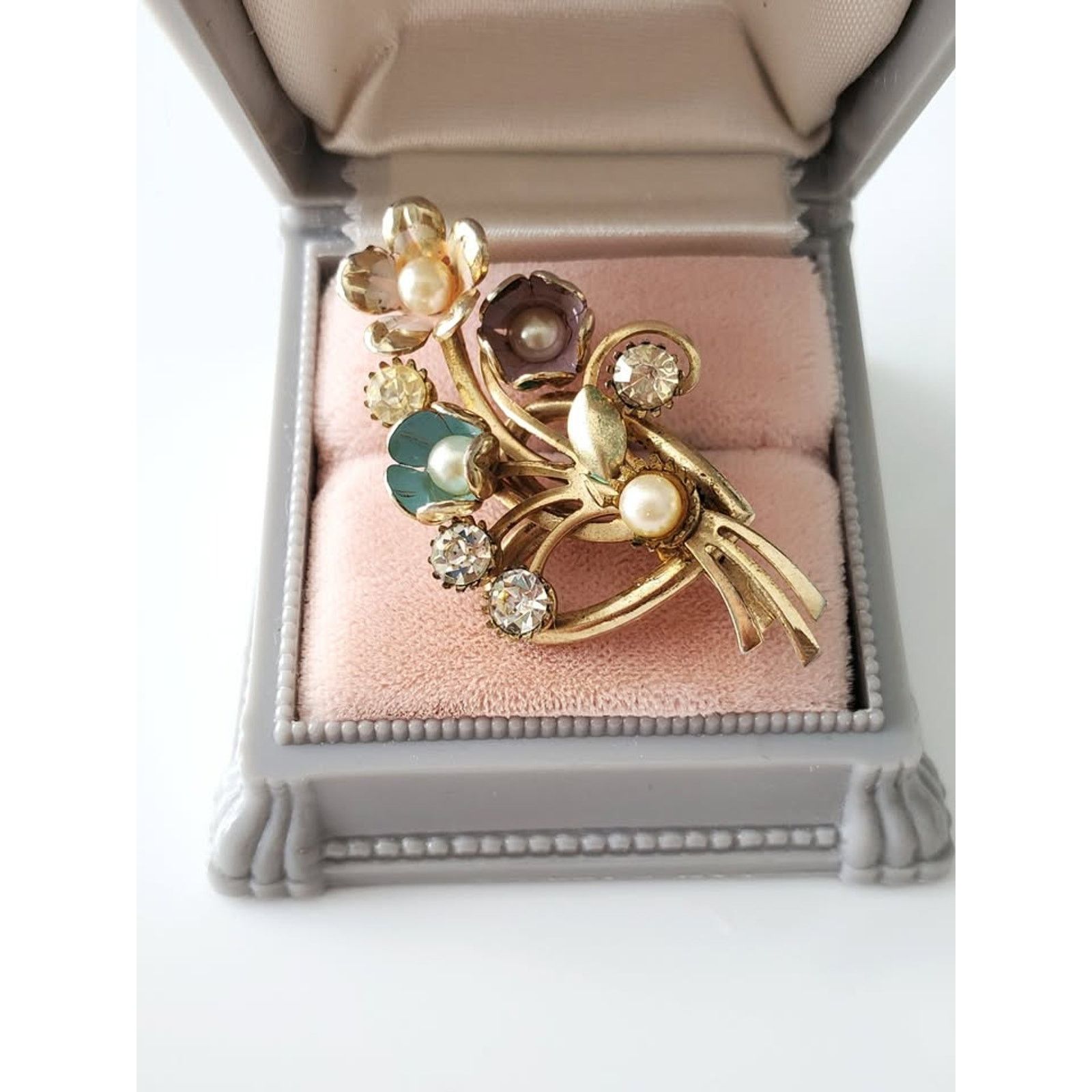 Other Vintage Metal Pastel Enamel Rhinestone and Faux Pearl Brooch Size ONE SIZE - 1 Thumbnail