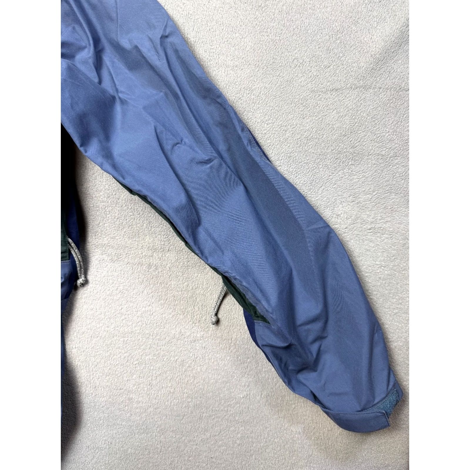Patagonia VINTAGE Patagonia Jacket Mens size M Blue Nylon Outdoor Hiking Size US M / EU 48-50 / 2 - 6 Thumbnail