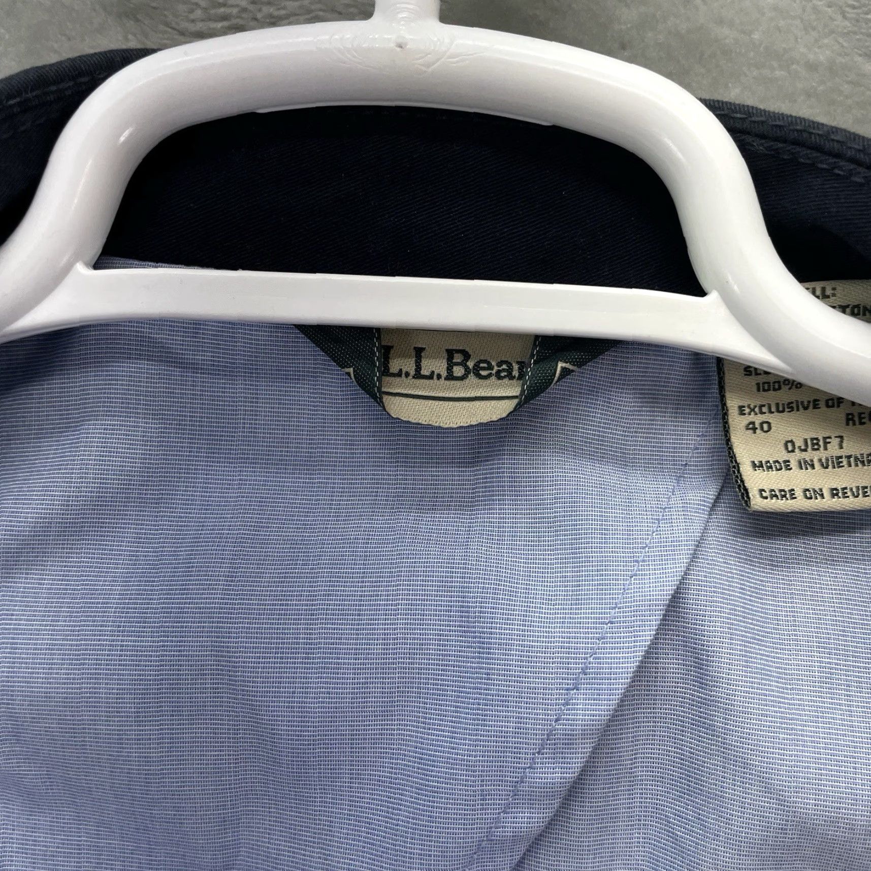 Vintage LL Bean Blazer Jacket Men 40R Coat Two-Button Single-Breasted Navy Blue Cotton Lining Casual Business Travel 44 Chest Regular Fit Mens Size 40R - 4 Thumbnail