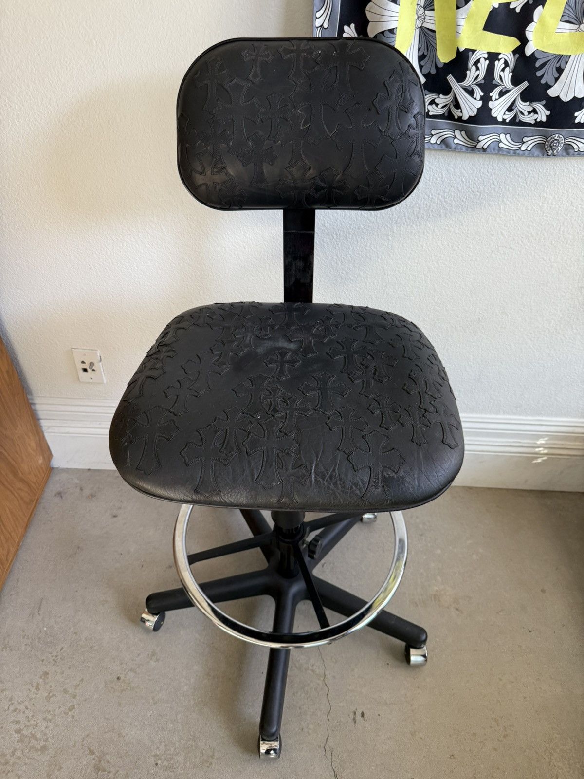 Chrome Hearts CHROME HEARTS VINTAGE LEATHER 66 CROSS PATCH CHAIR FURNITURE Size ONE SIZE - 3 Thumbnail
