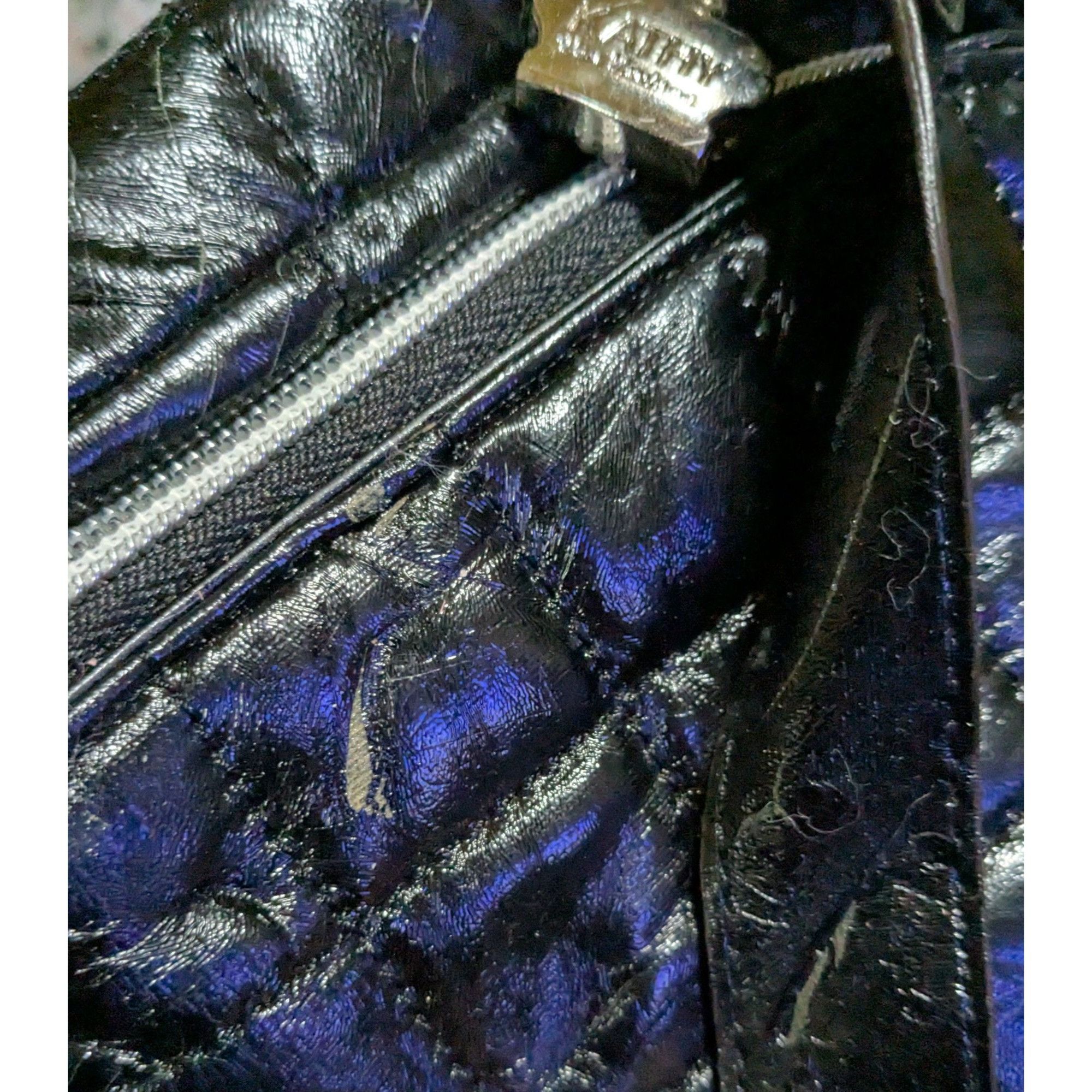 Other Kathy Van Zeeland Quilted Gothic Shoulder Bag Size ONE SIZE - 8 Thumbnail